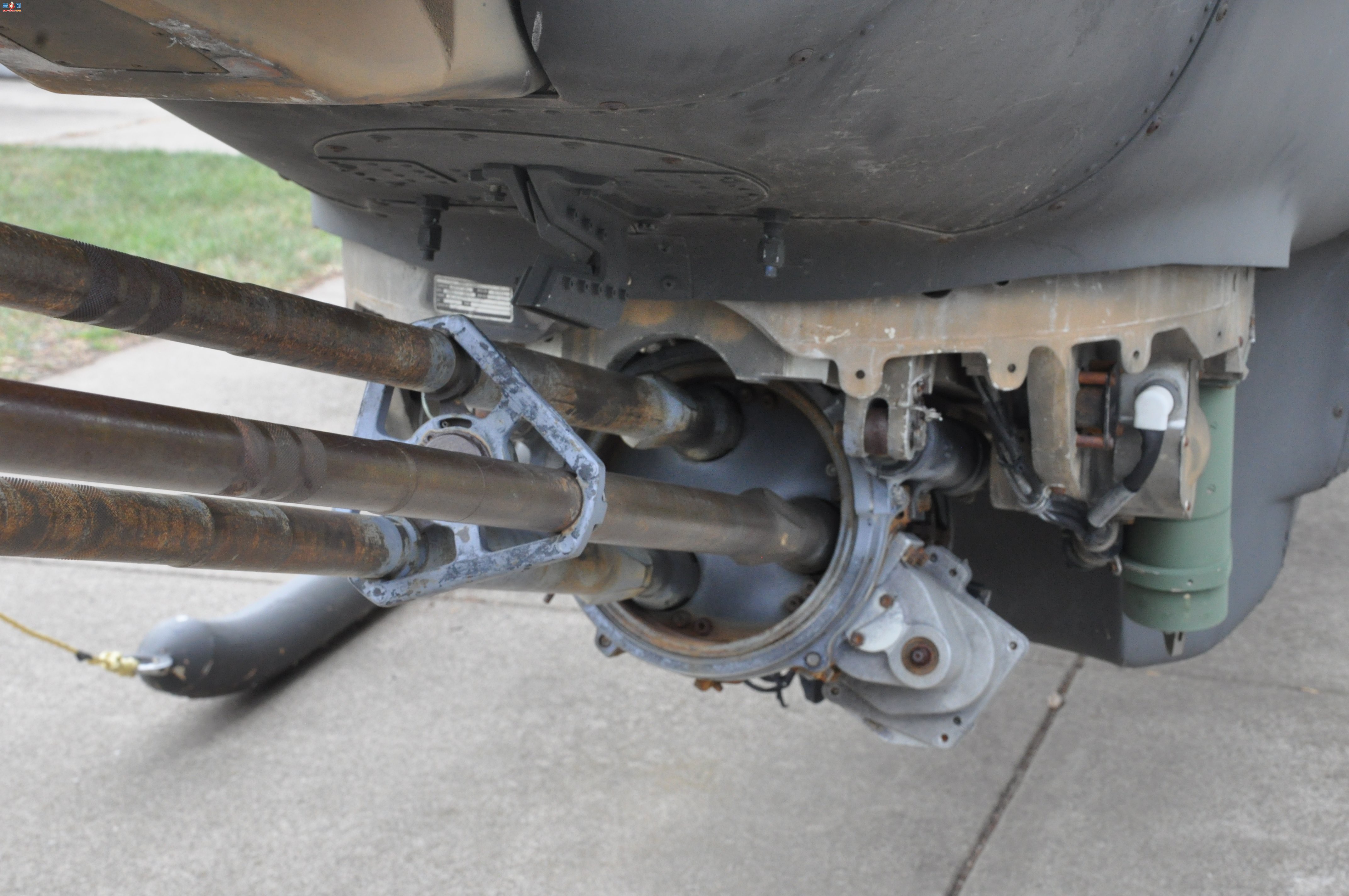  AH-1F67-15781۾