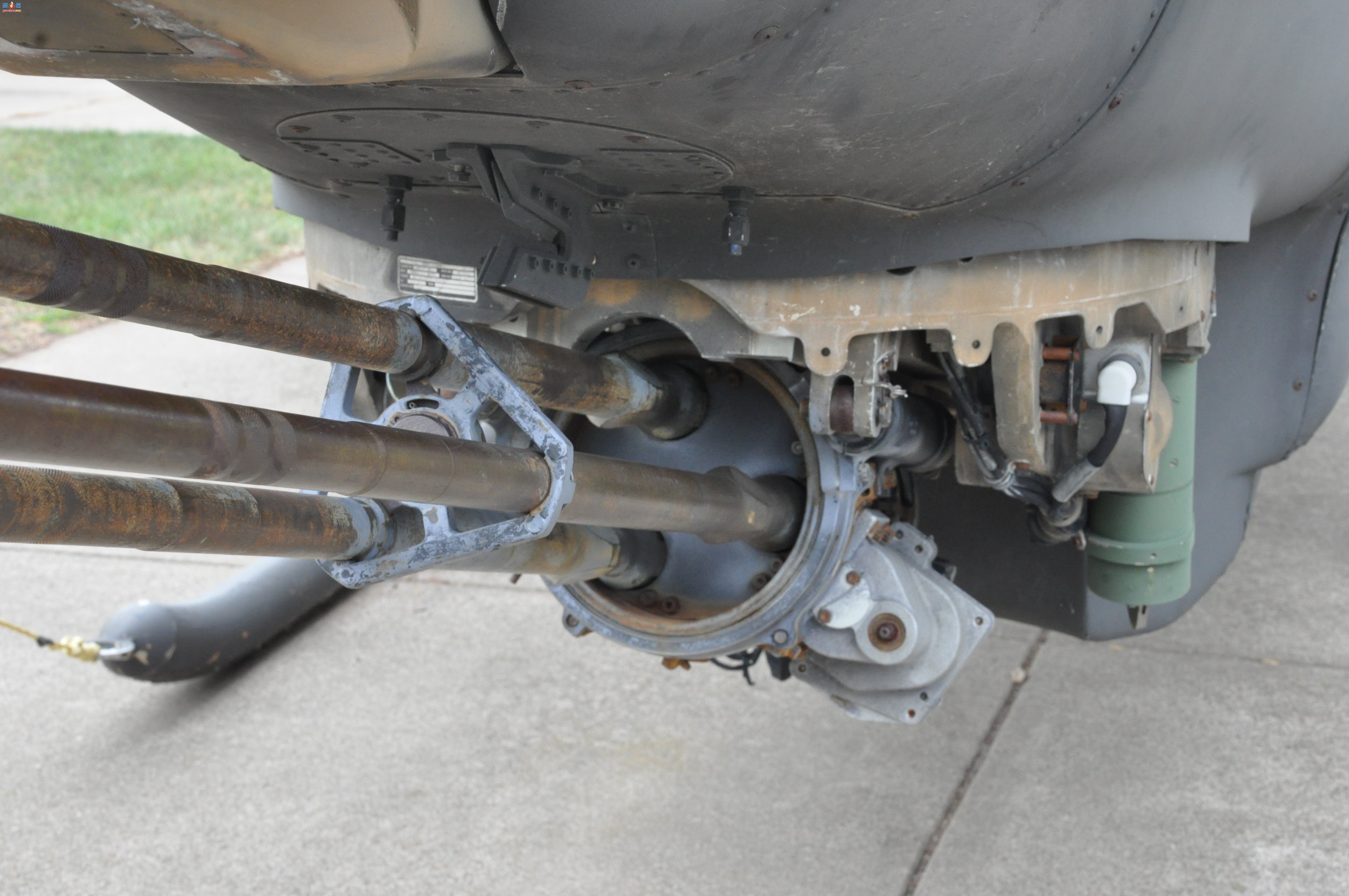  AH-1F67-15781۾