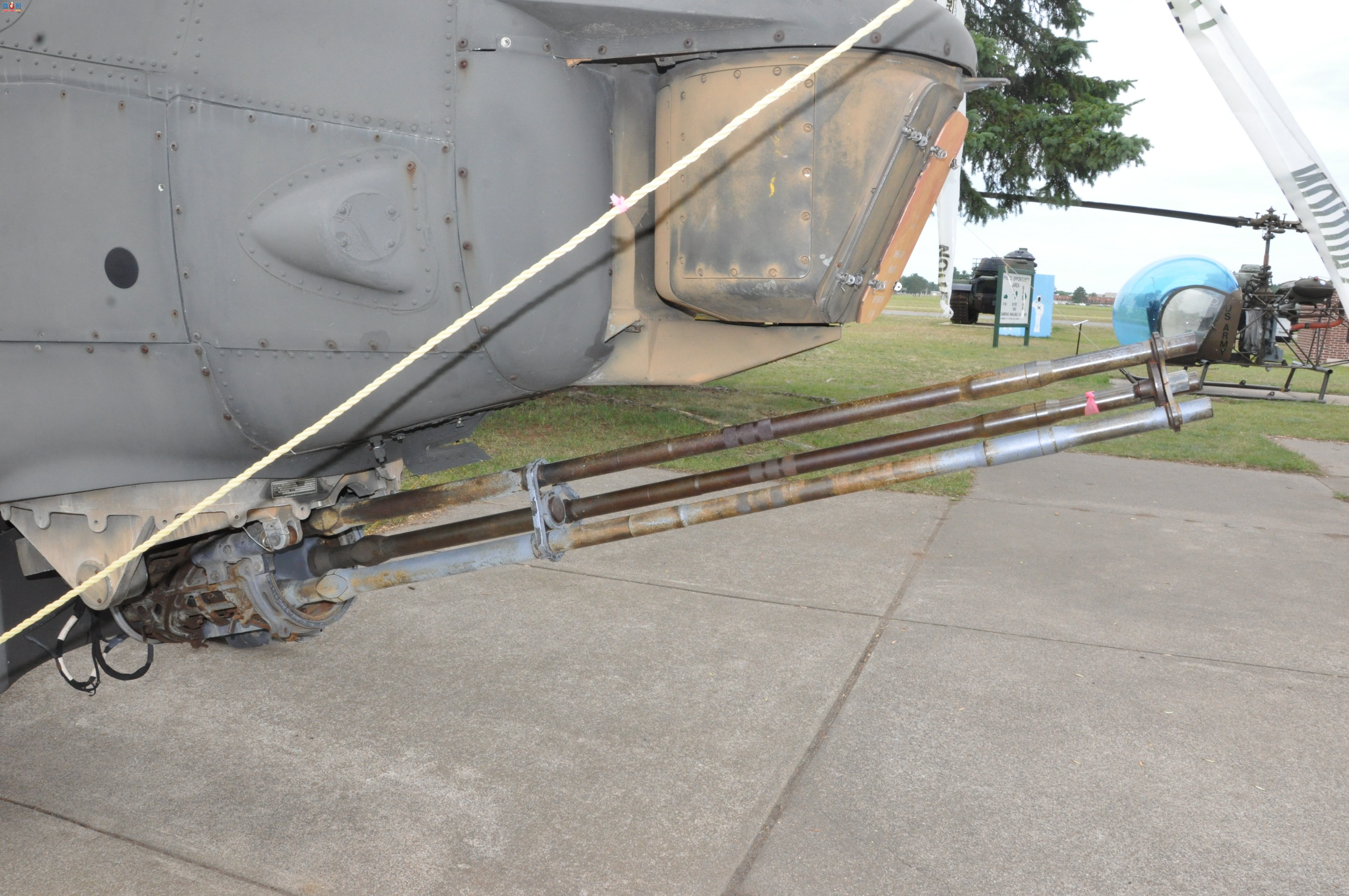  AH-1F67-15781۾