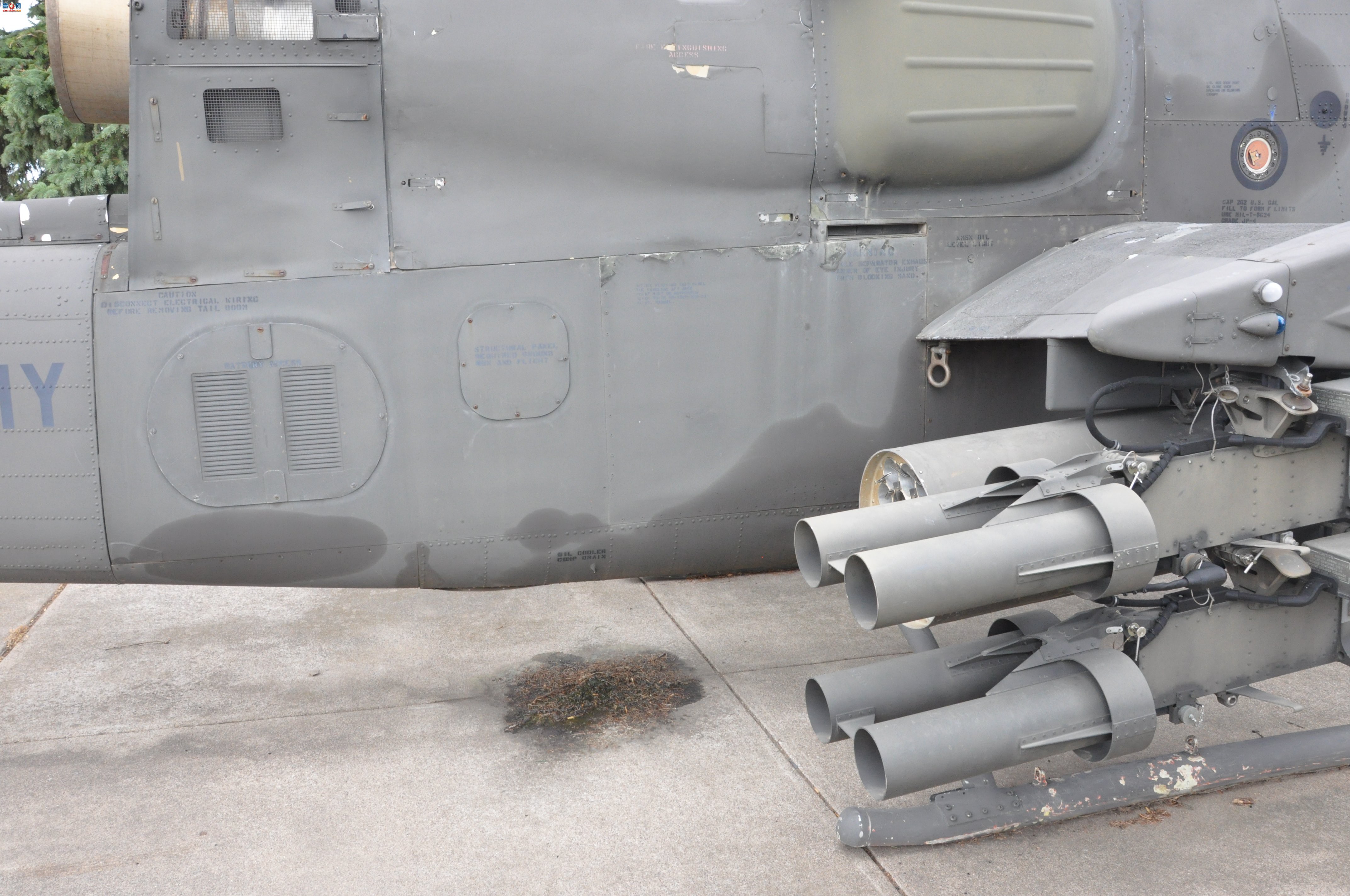  AH-1F67-15781۾