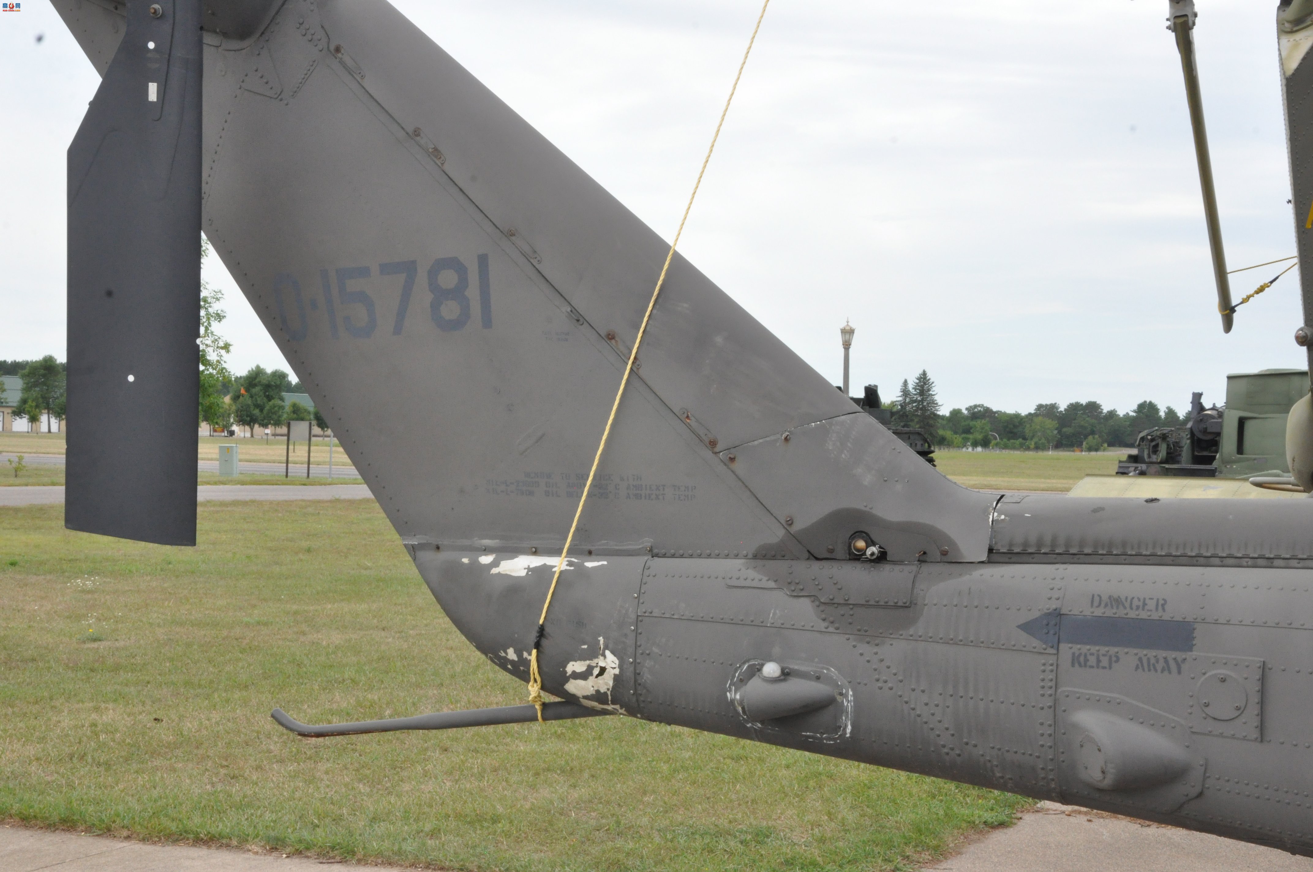  AH-1F67-15781۾