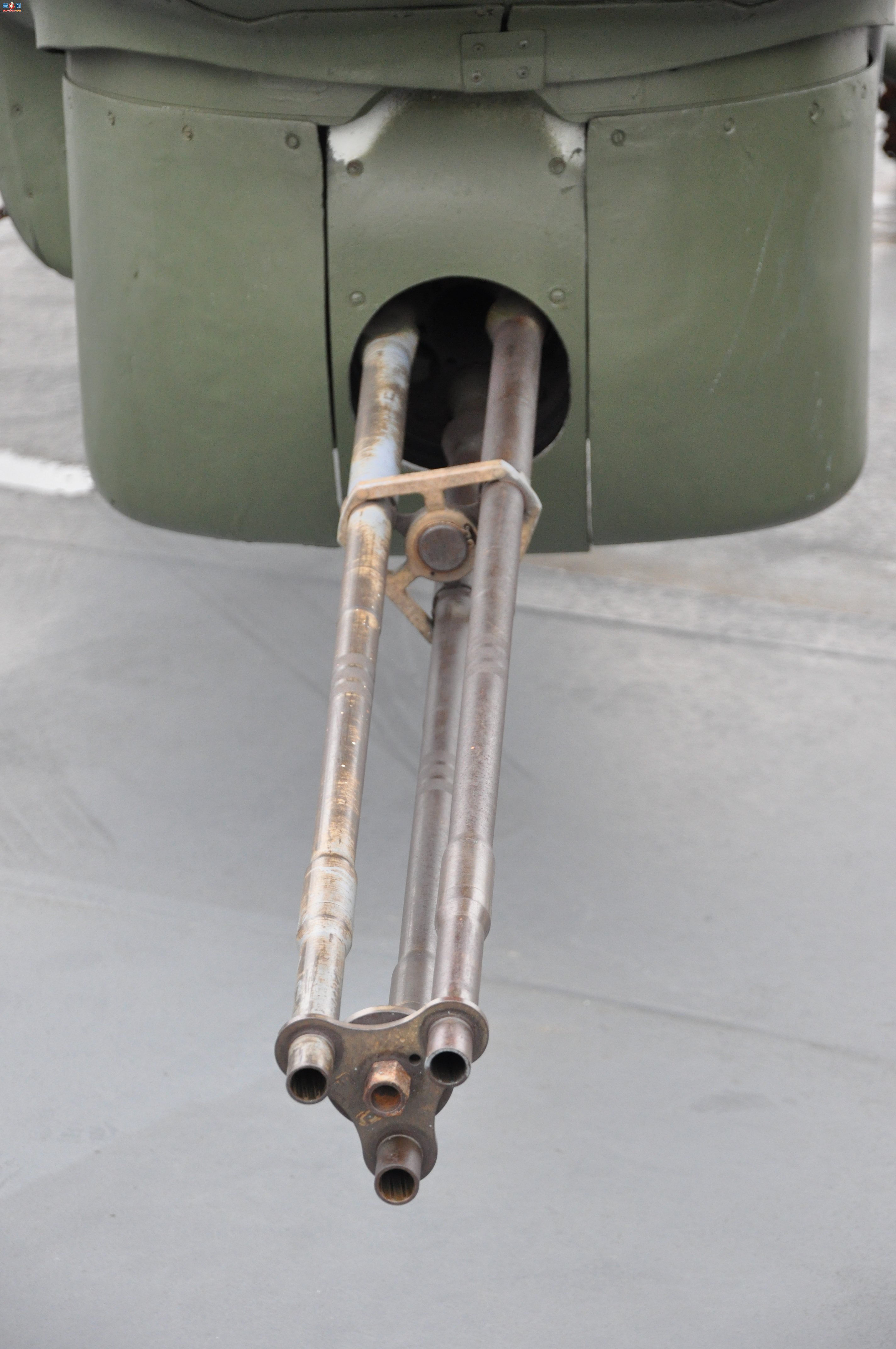  AH-1J159218۾