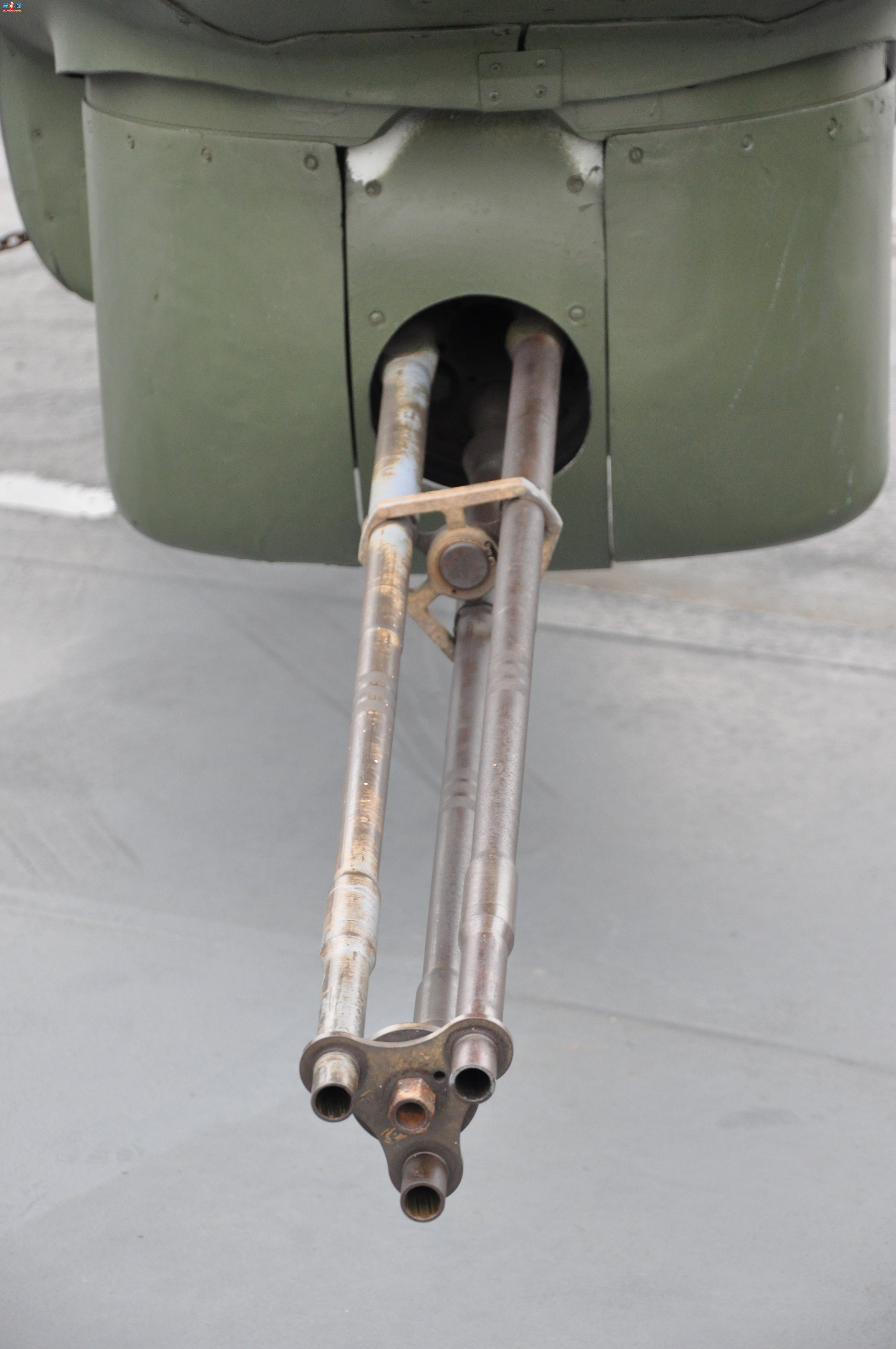  AH-1J159218۾