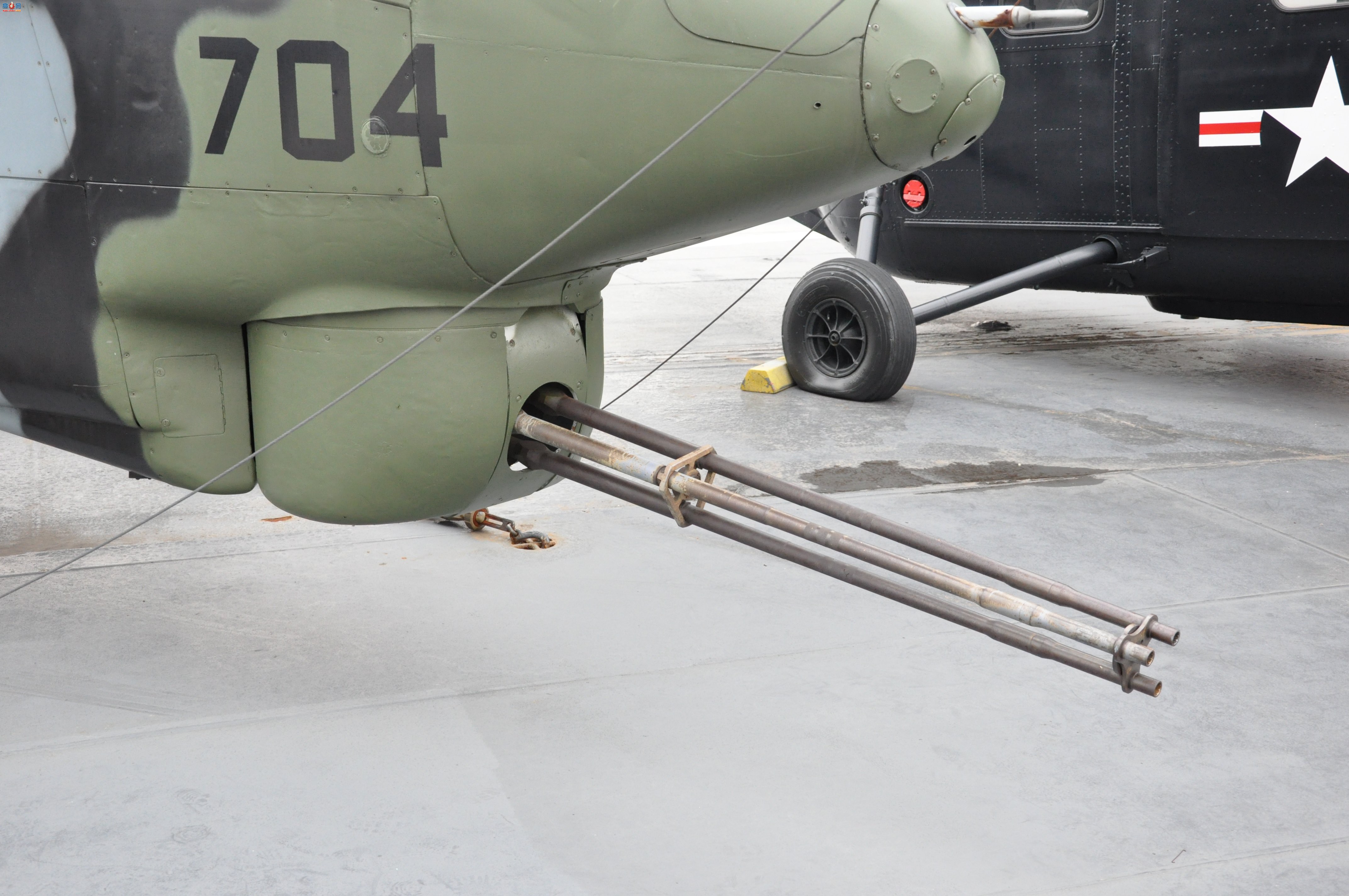  AH-1J159218۾