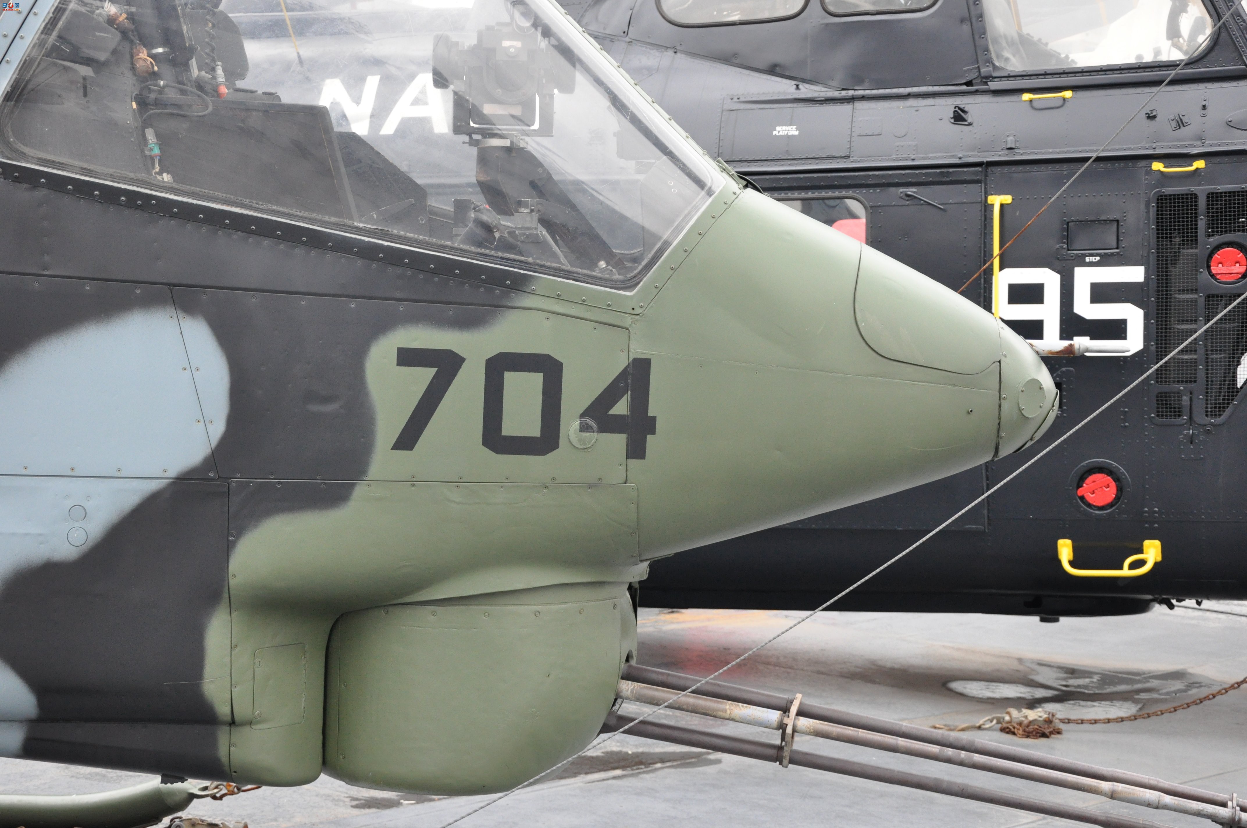  AH-1J159218۾