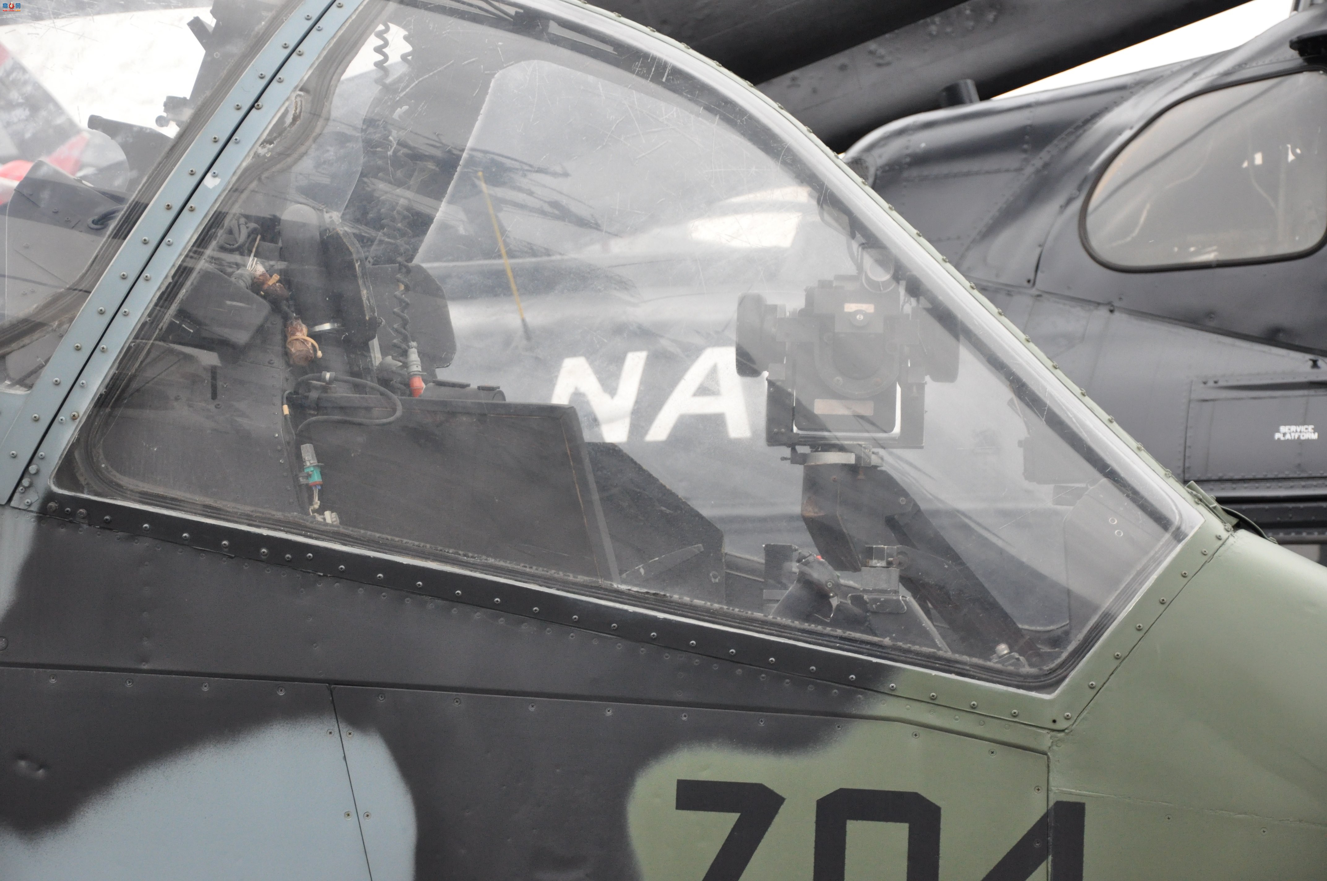  AH-1J159218۾
