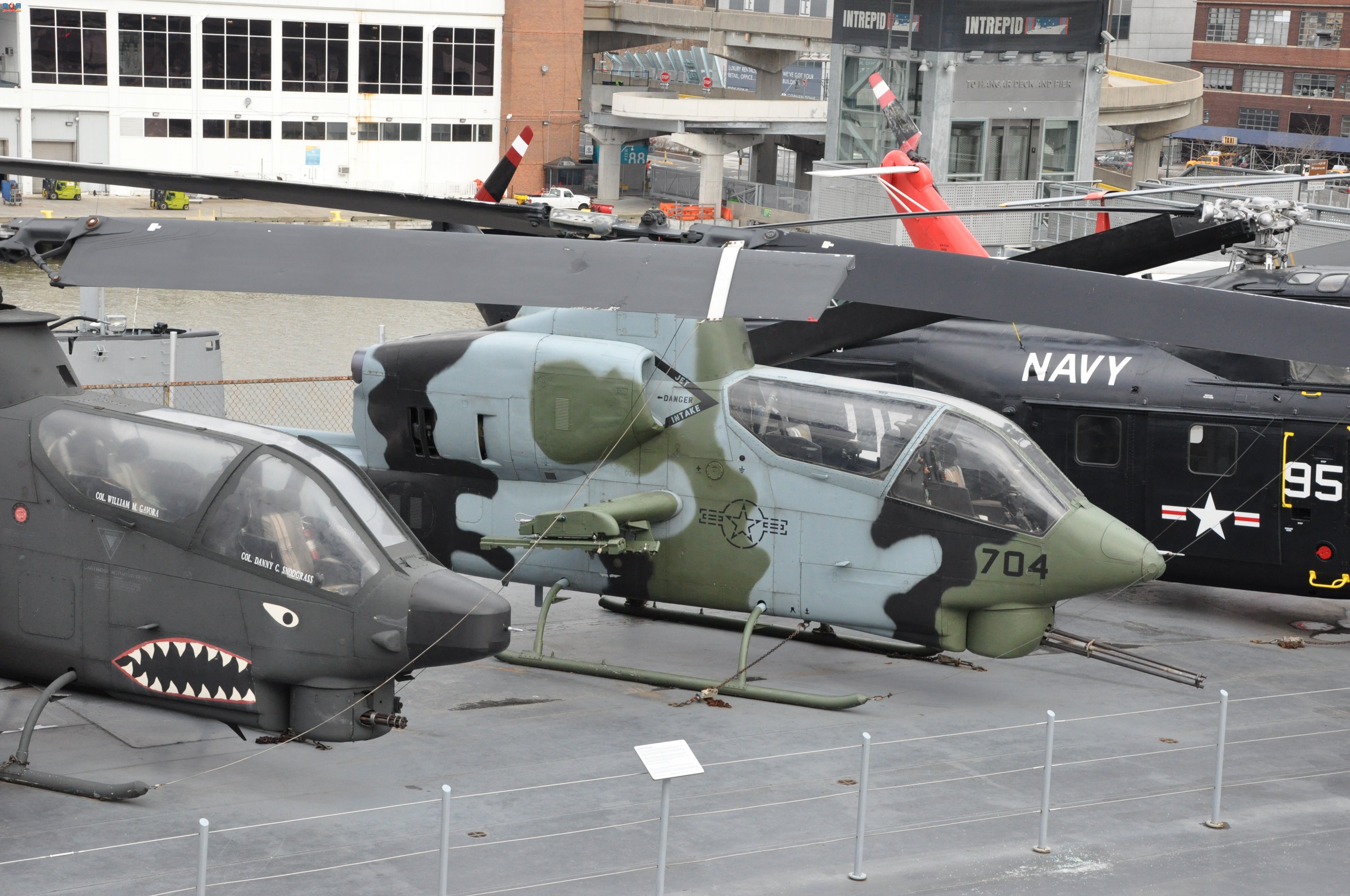  AH-1J159218۾