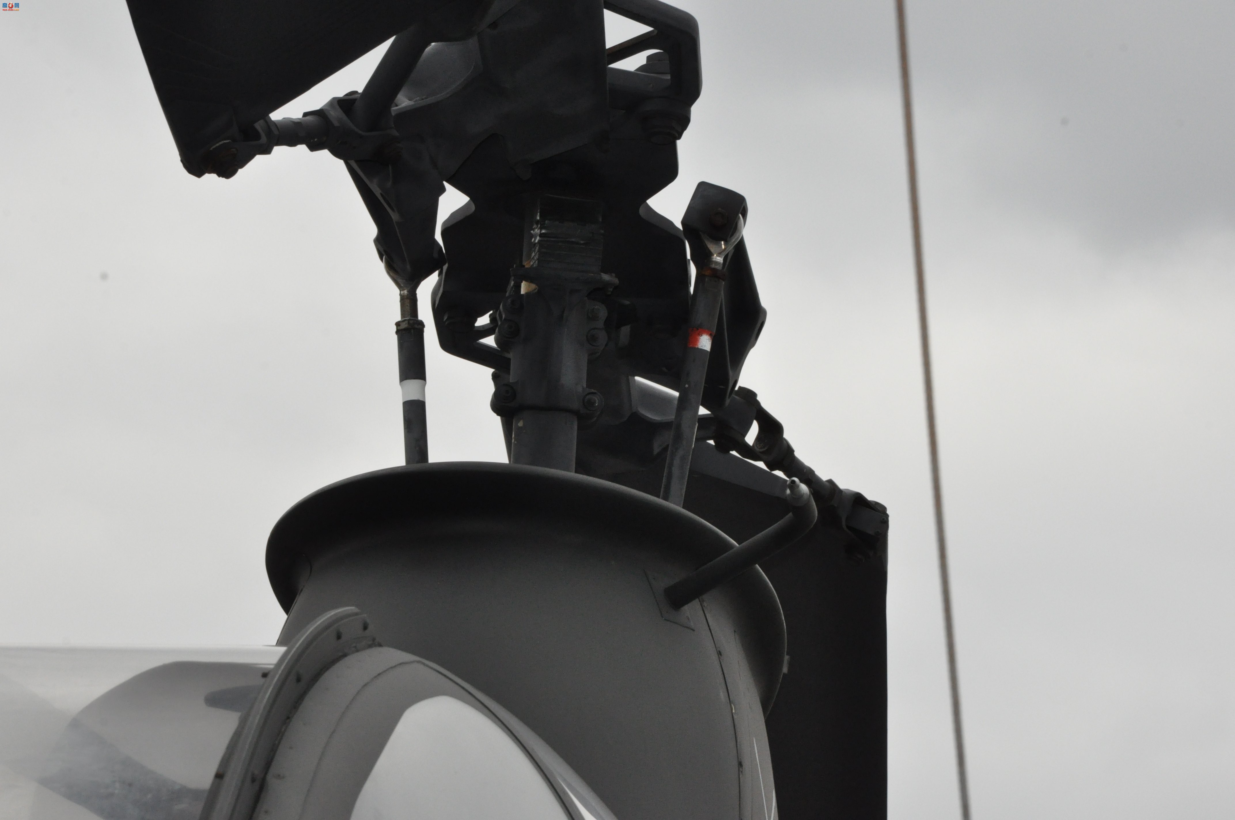  AH-1S70-15956۾