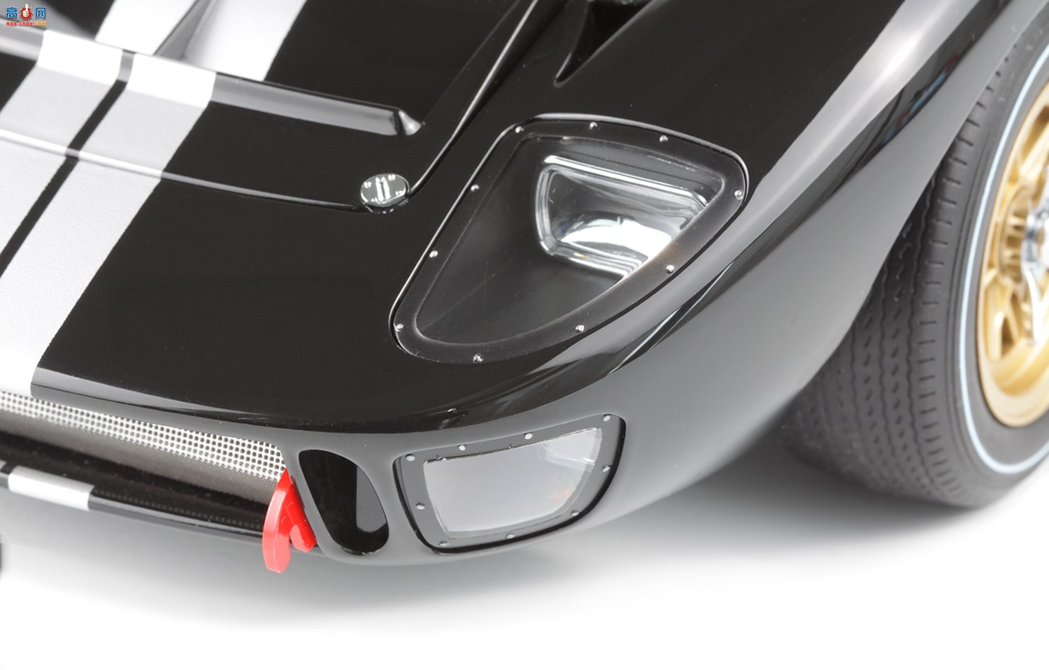 MENG  RS002 GT40 Mk.II`66-