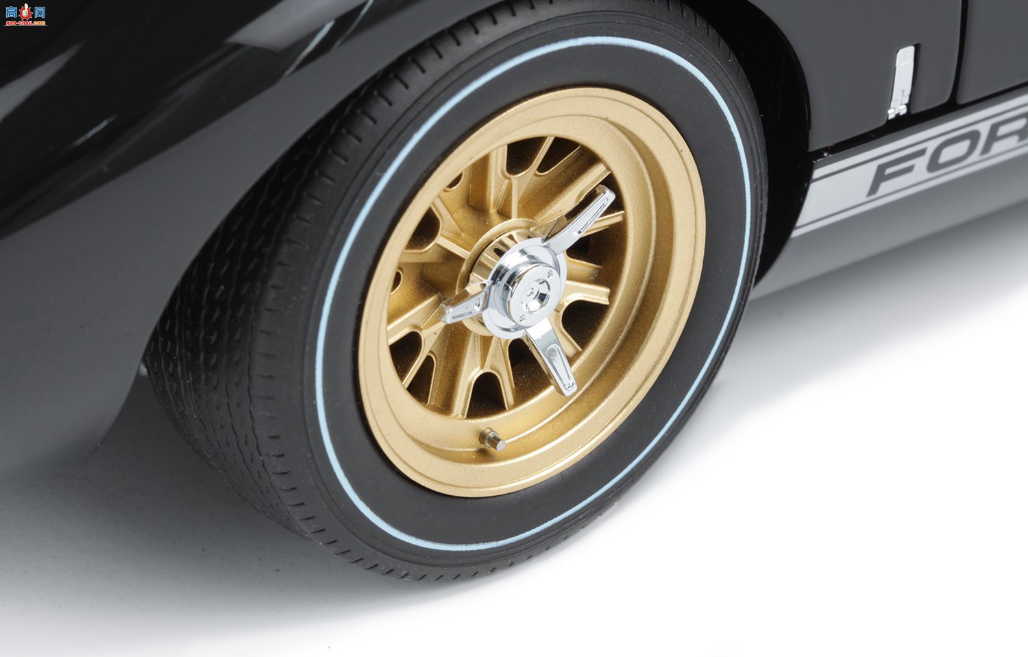 MENG  RS002 GT40 Mk.II`66-