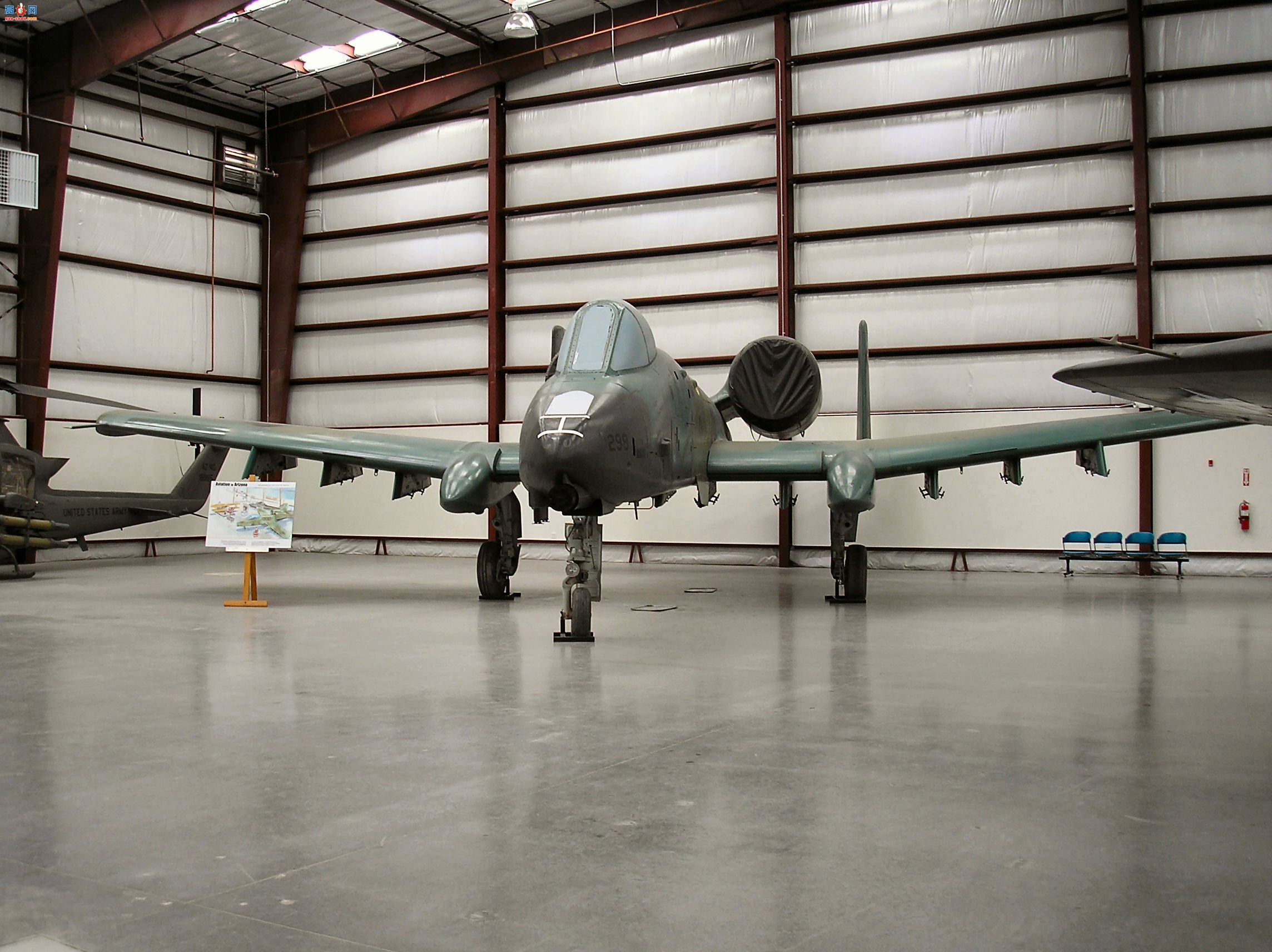  A-10A (75-0298) ׵II