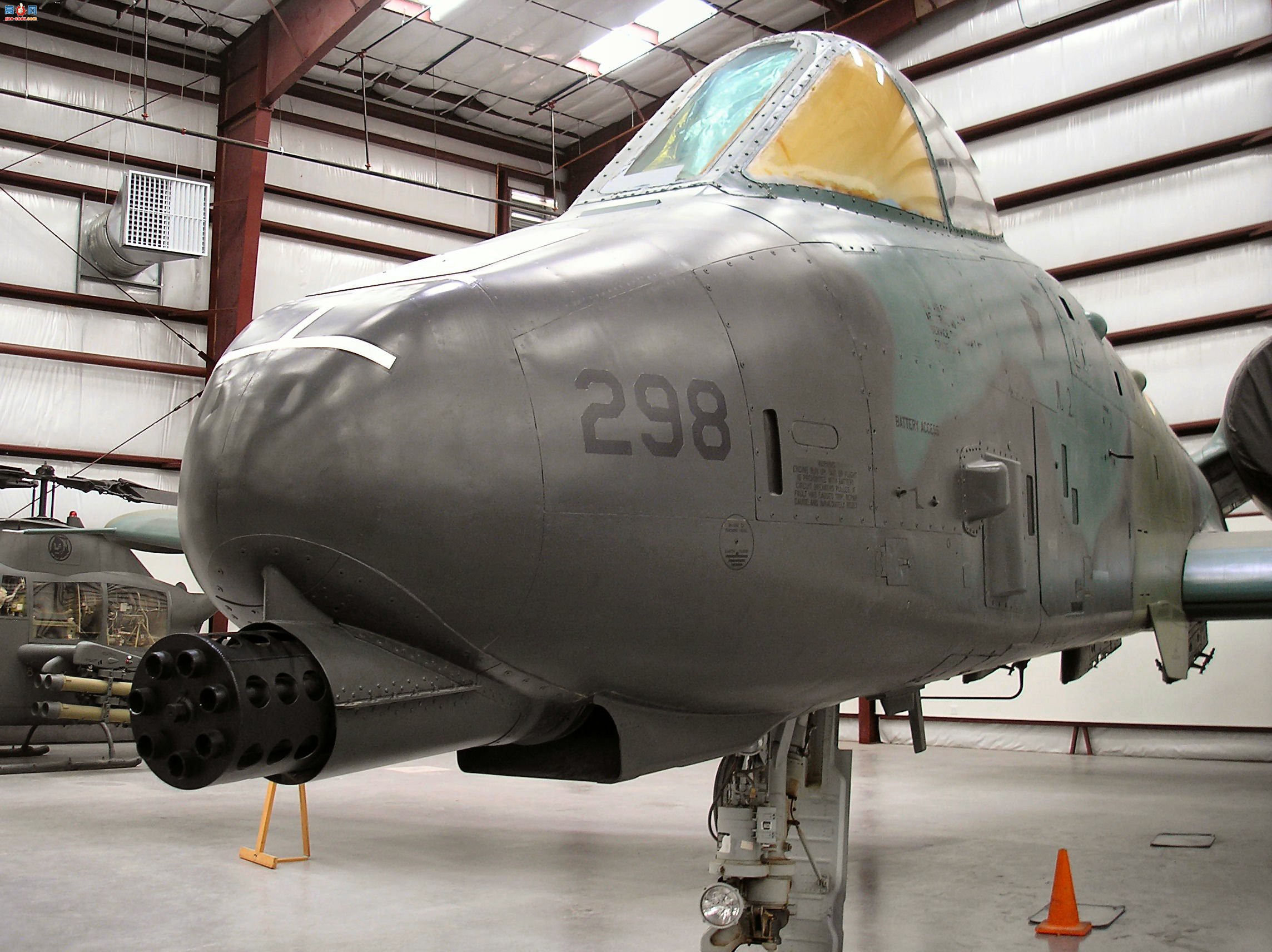  A-10A (75-0298) ׵II