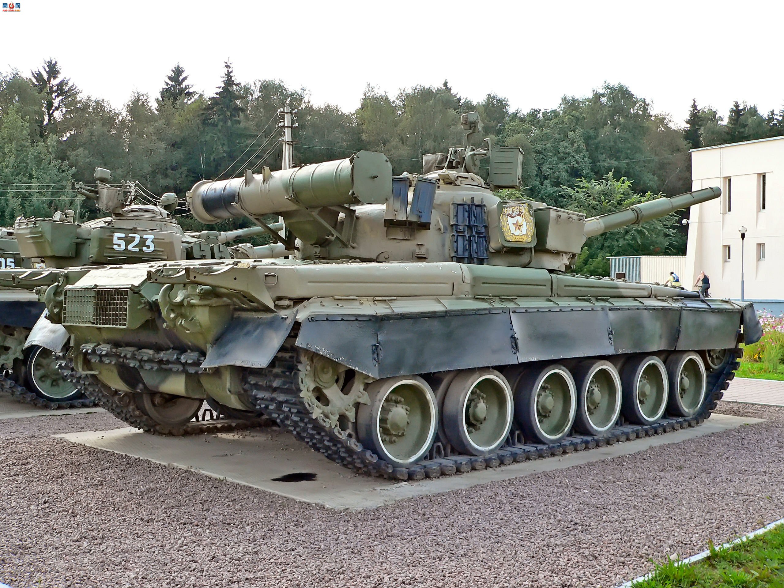 �� T-80B ��ս̹��