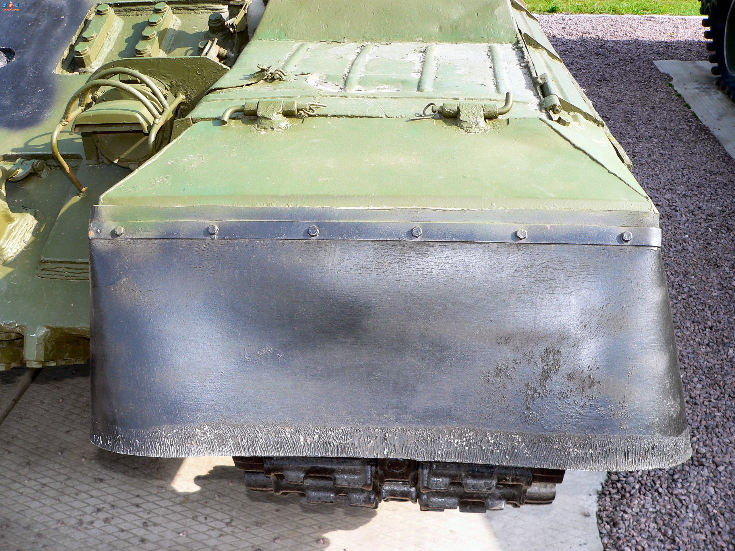 �� T-80B ��ս̹��