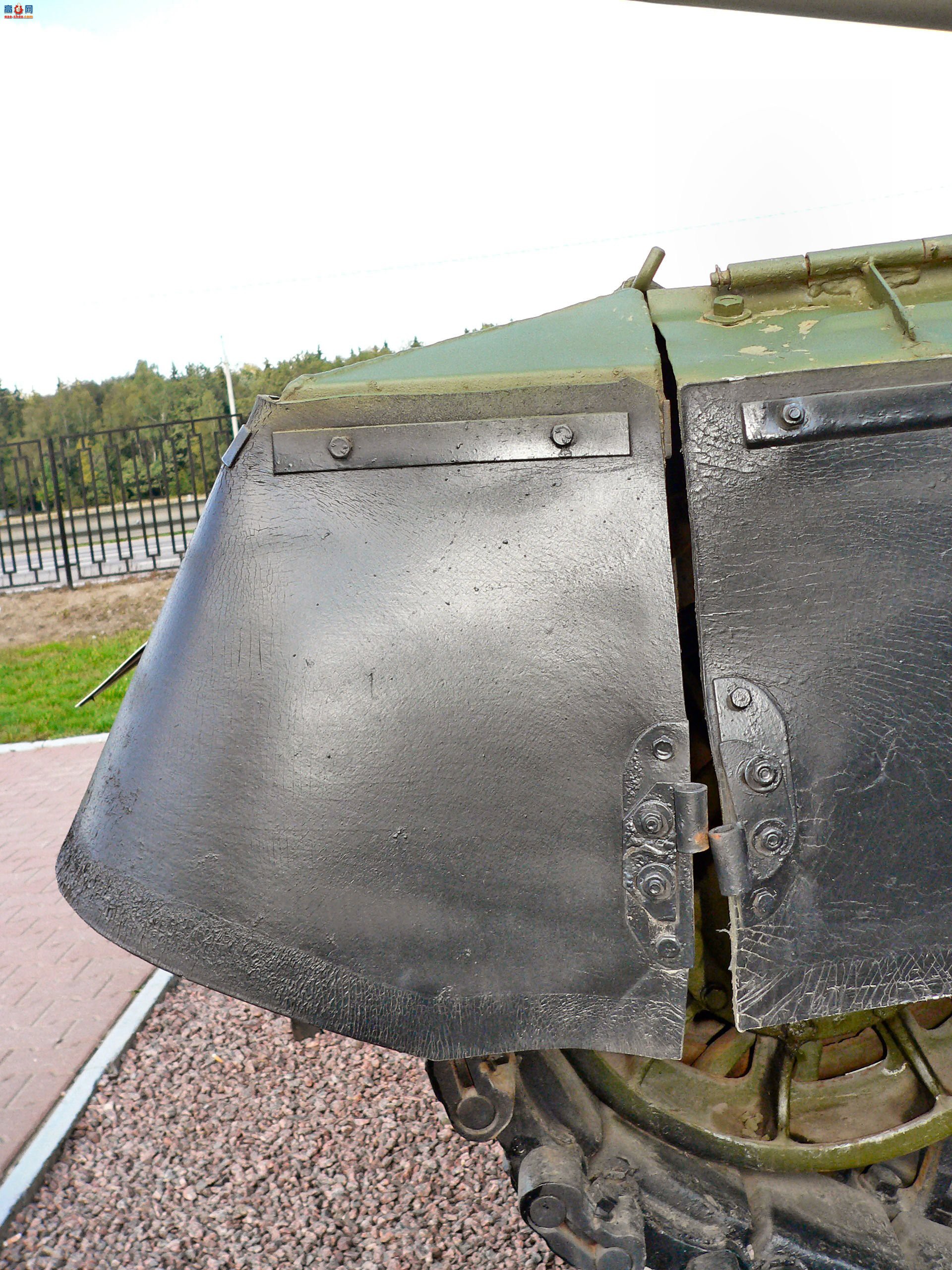 �� T-80B ��ս̹��