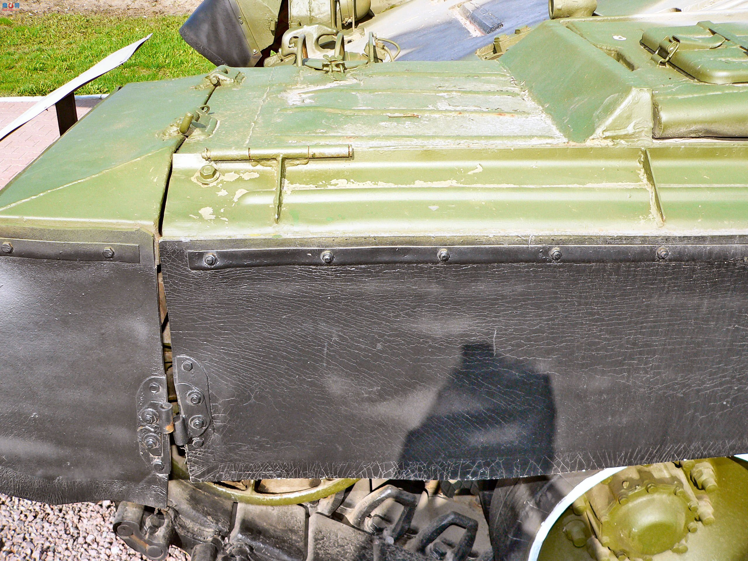 �� T-80B ��ս̹��