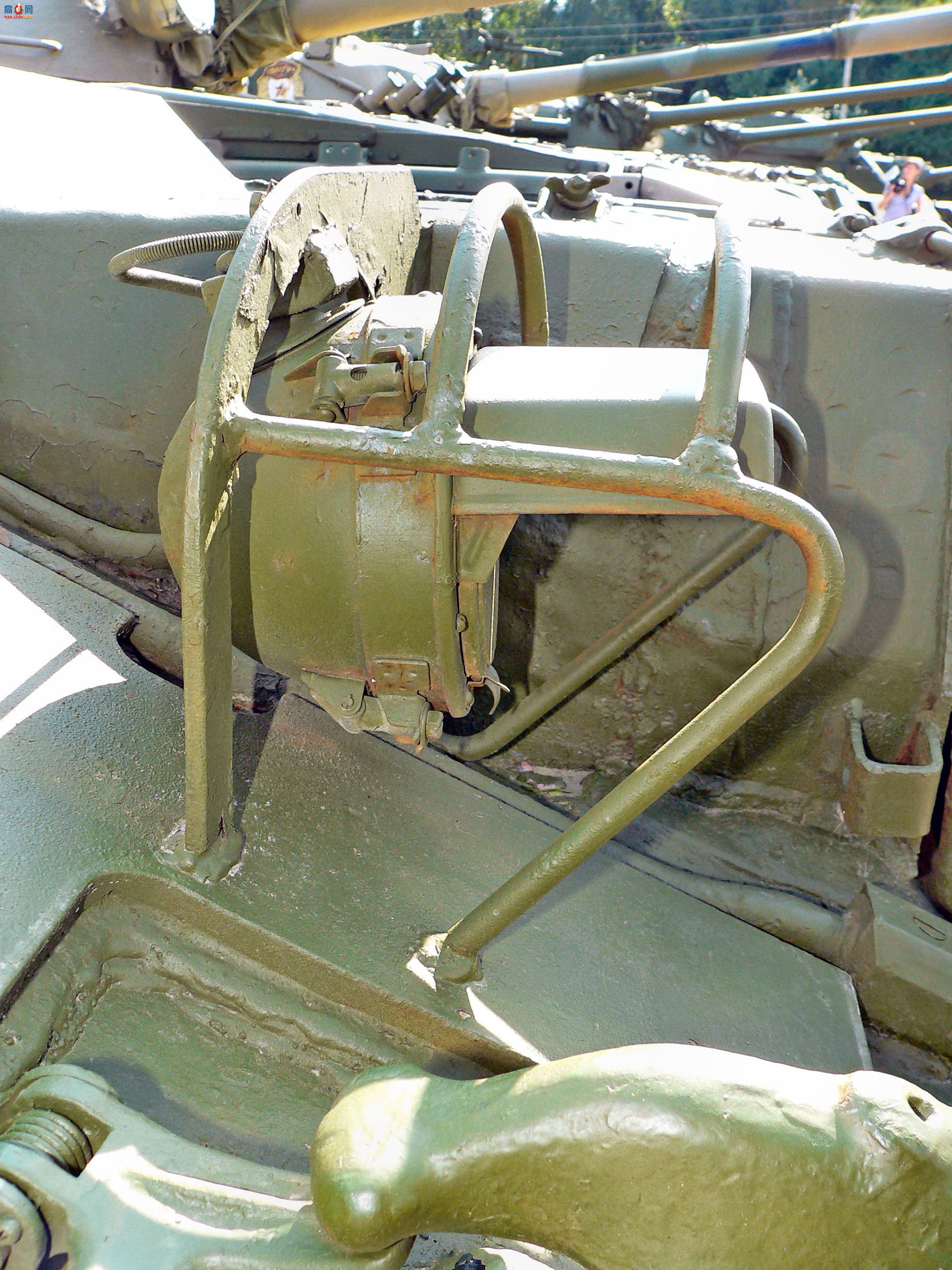 �� T-80B ��ս̹��