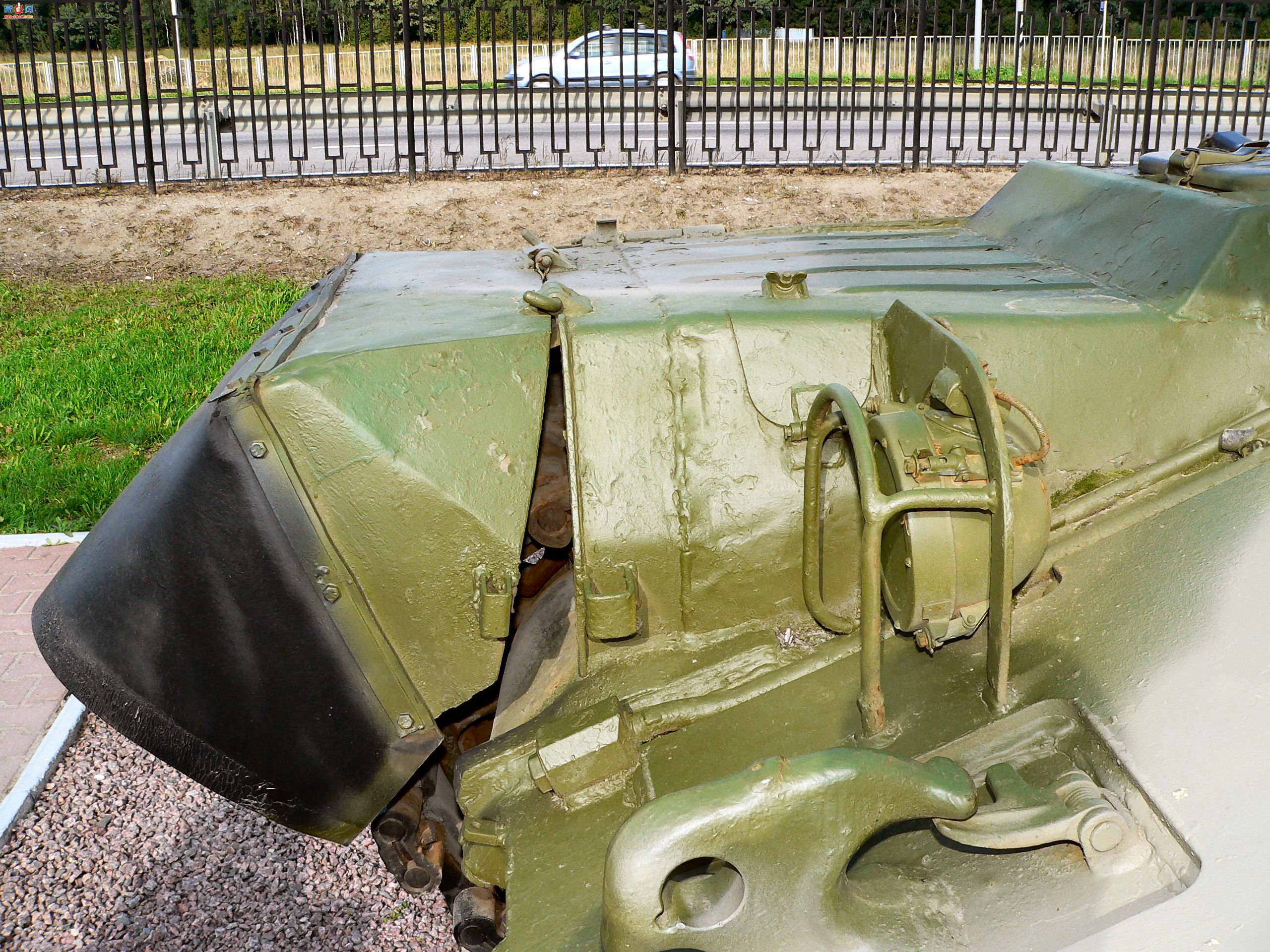 �� T-80B ��ս̹��