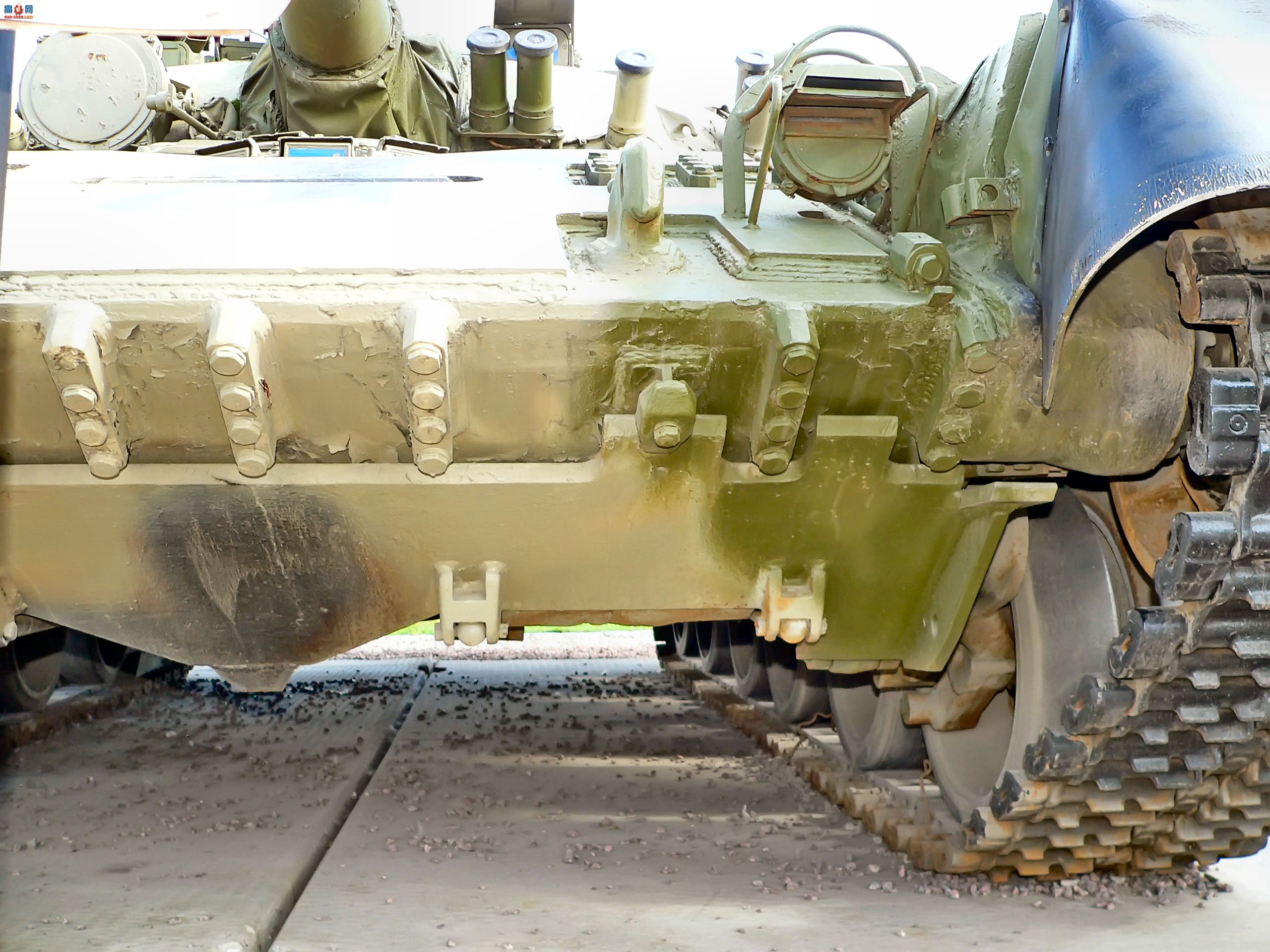 �� T-80B ��ս̹��