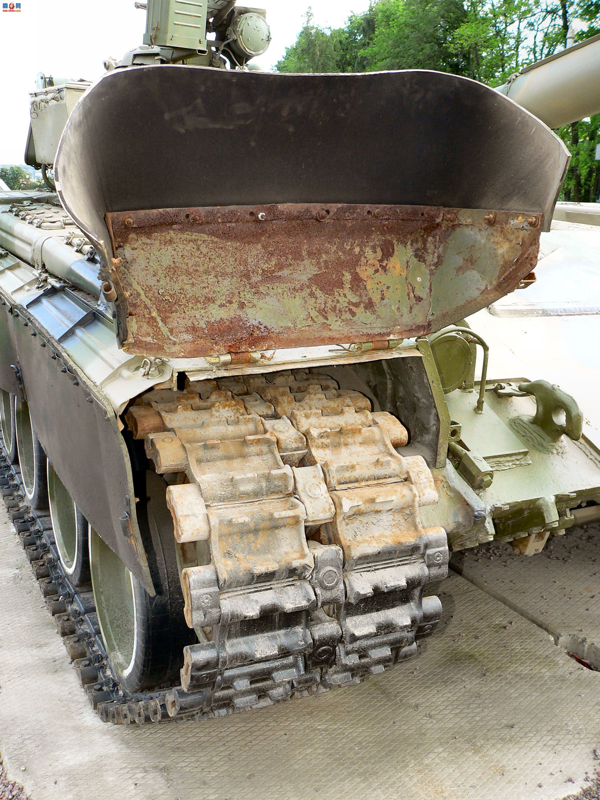 �� T-80B ��ս̹��