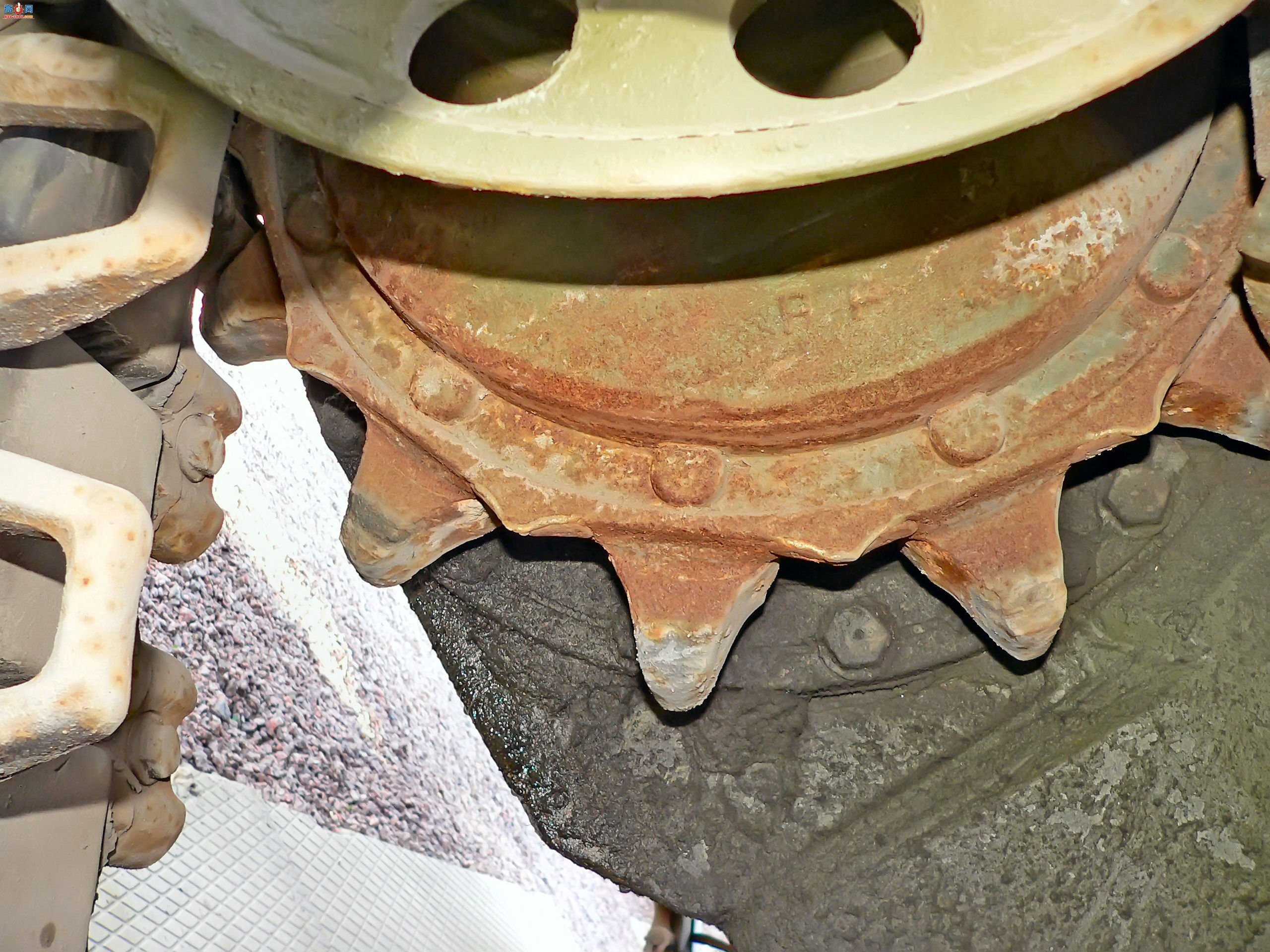 �� T-80B ��ս̹��