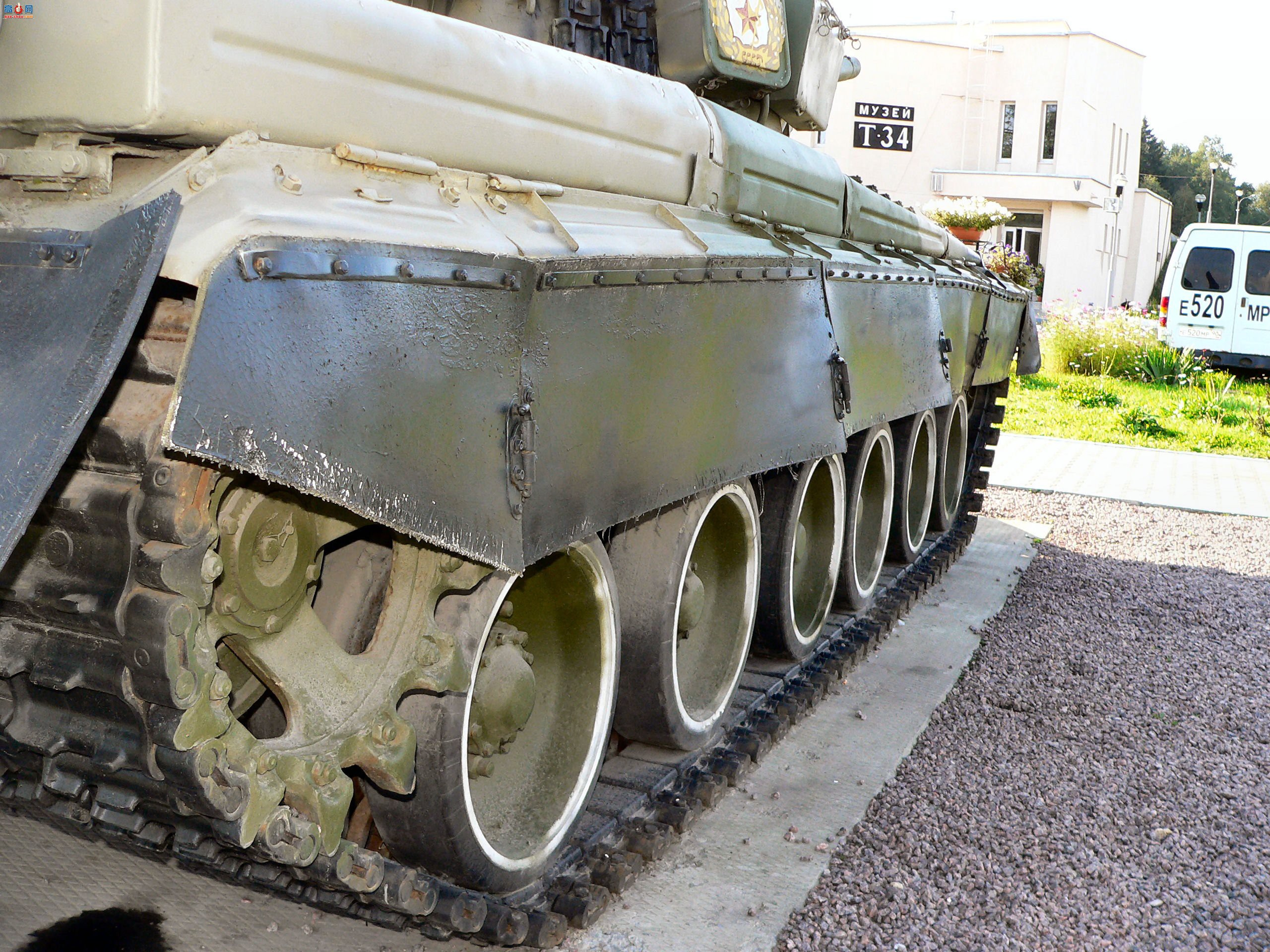 �� T-80B ��ս̹��