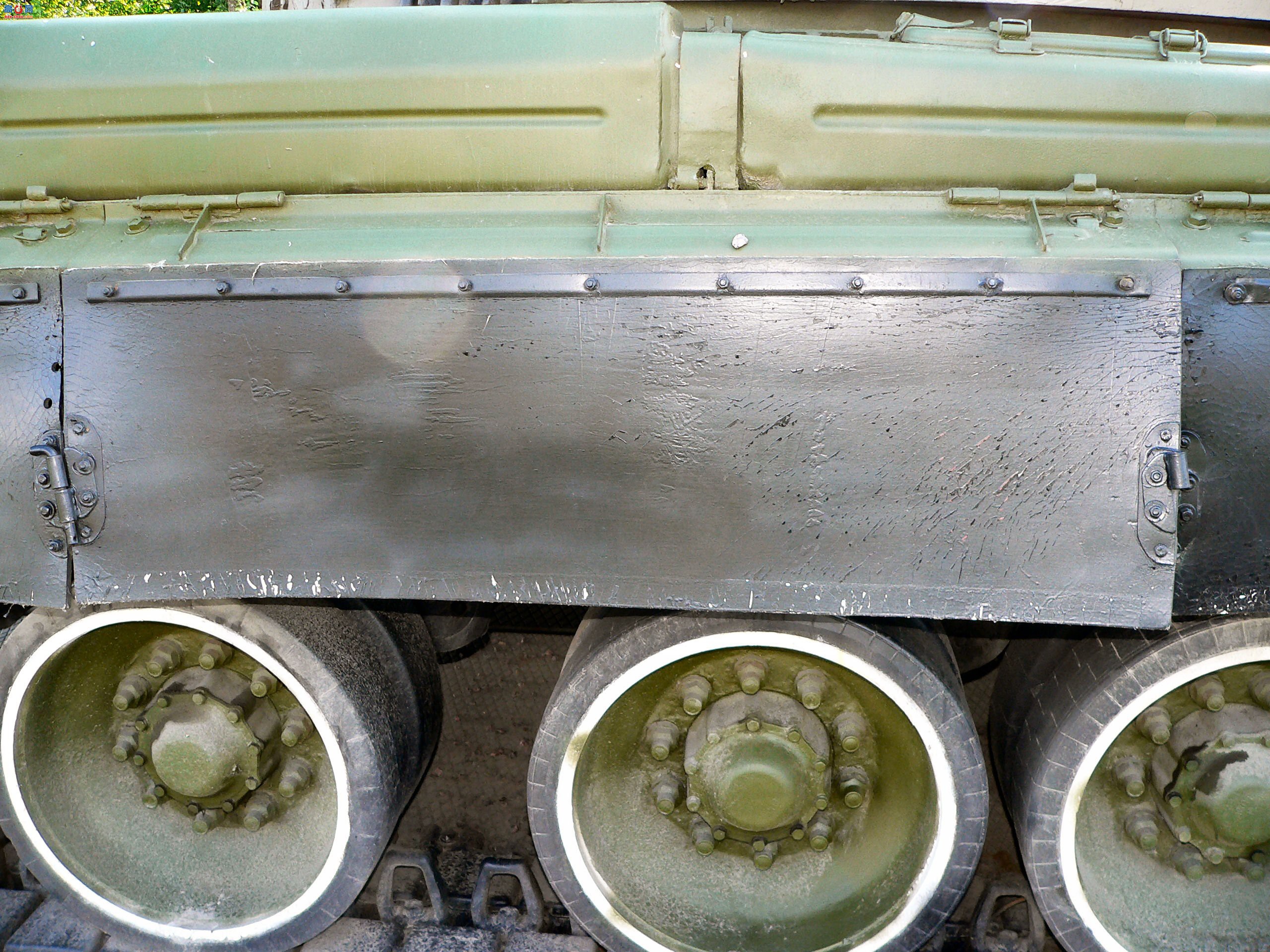 �� T-80B ��ս̹��