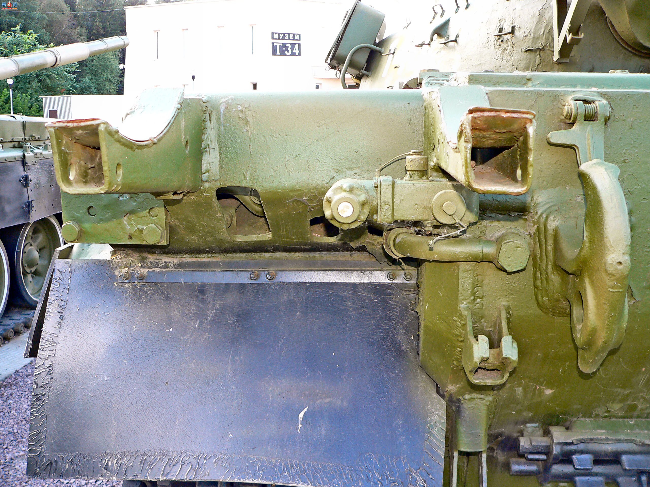 �� T-80B ��ս̹��