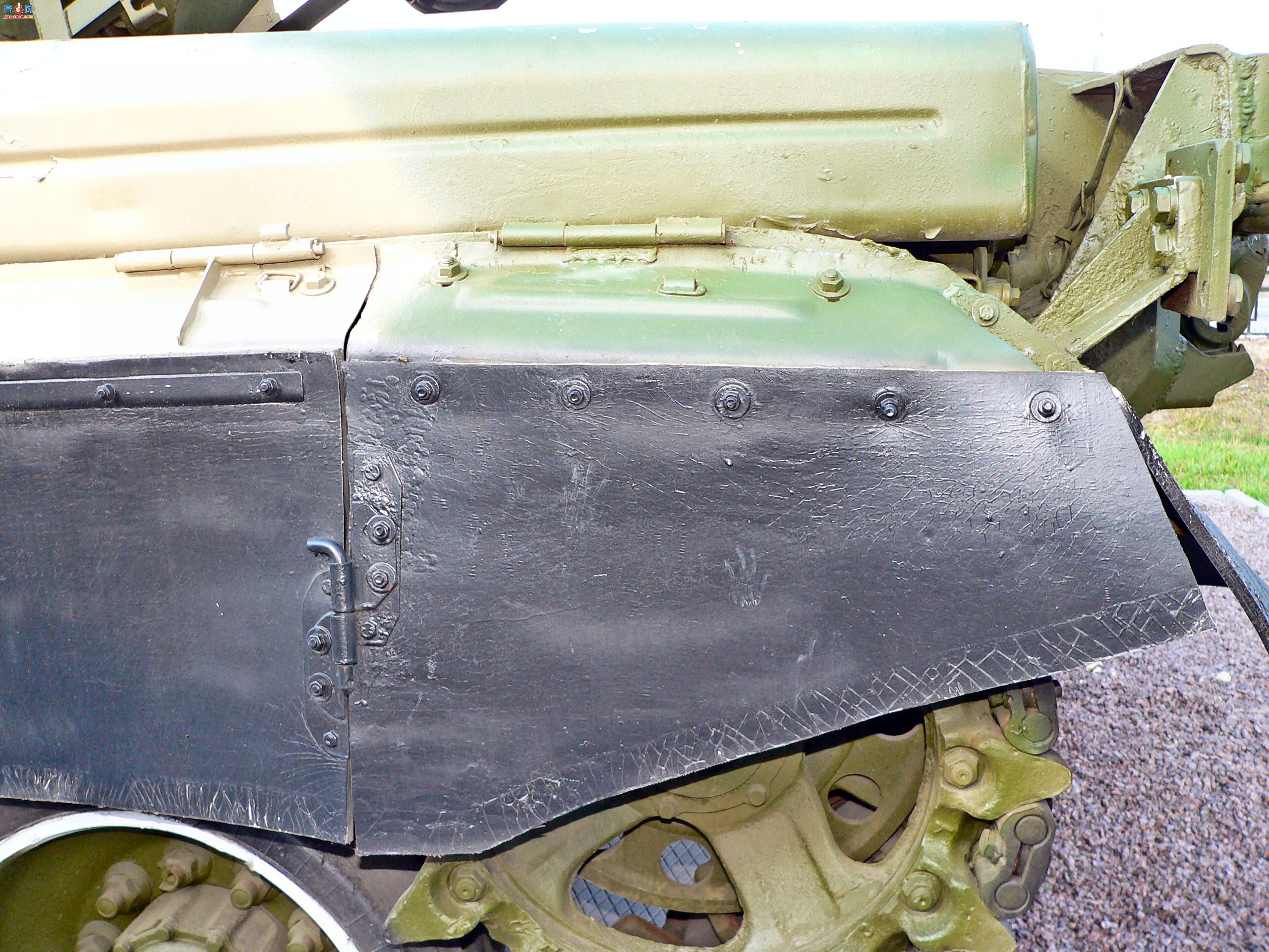 �� T-80B ��ս̹��