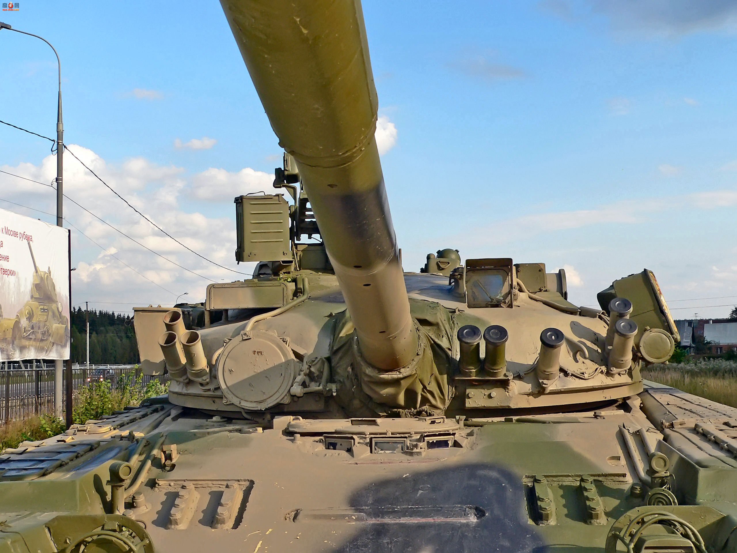 �� T-80B ��ս̹��