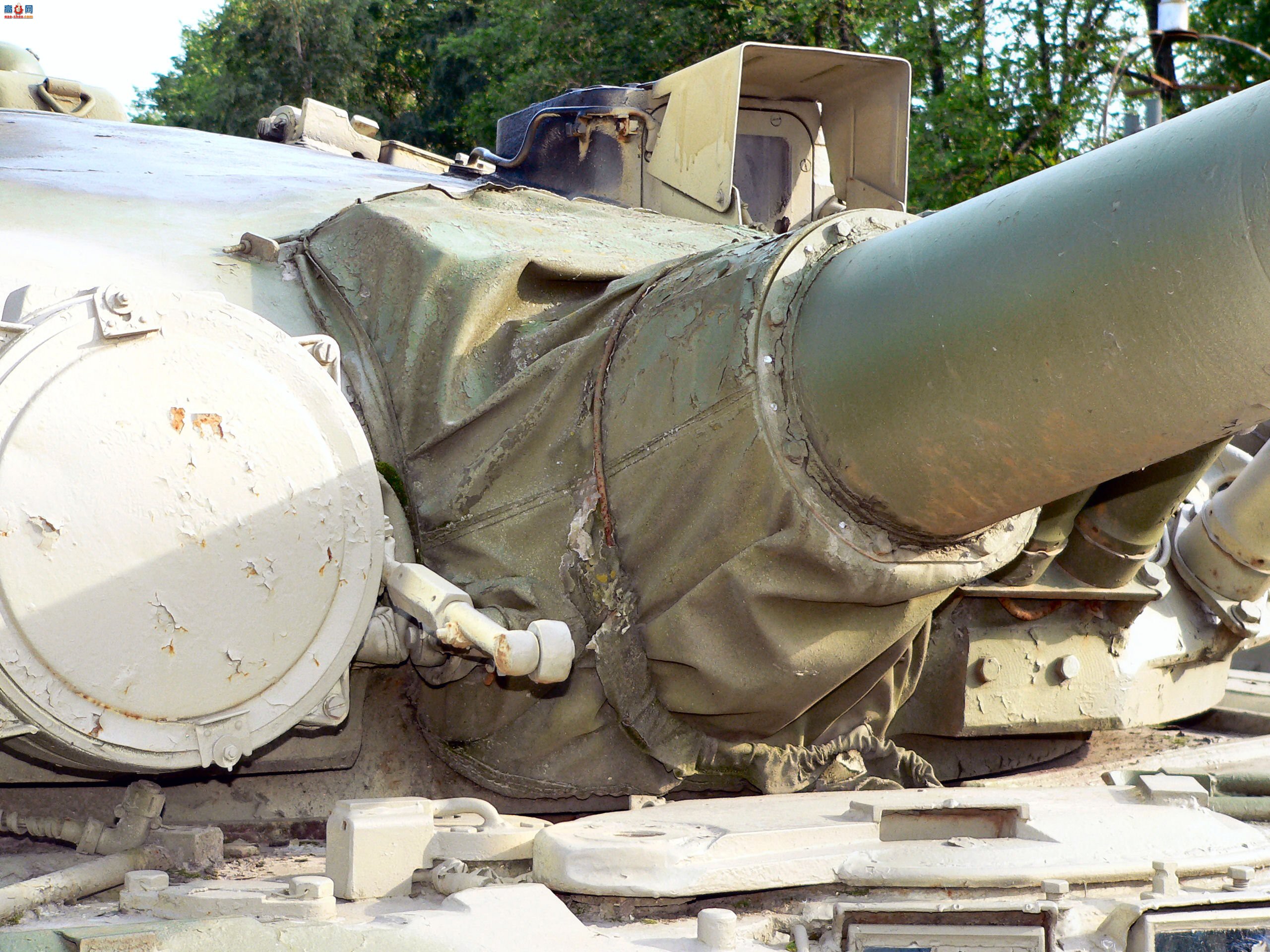 �� T-80B ��ս̹��