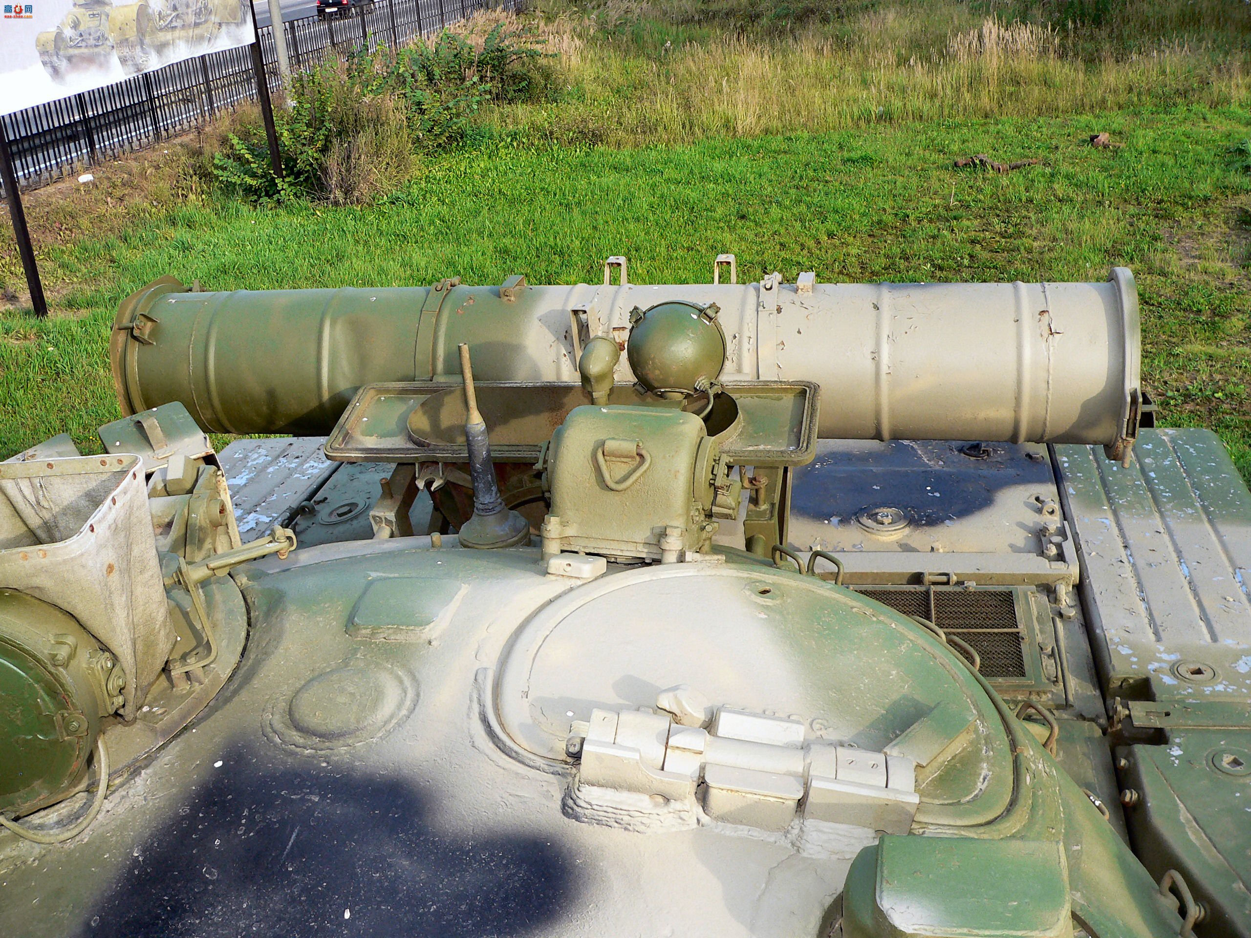 �� T-80B ��ս̹�ˣ���ͼ��