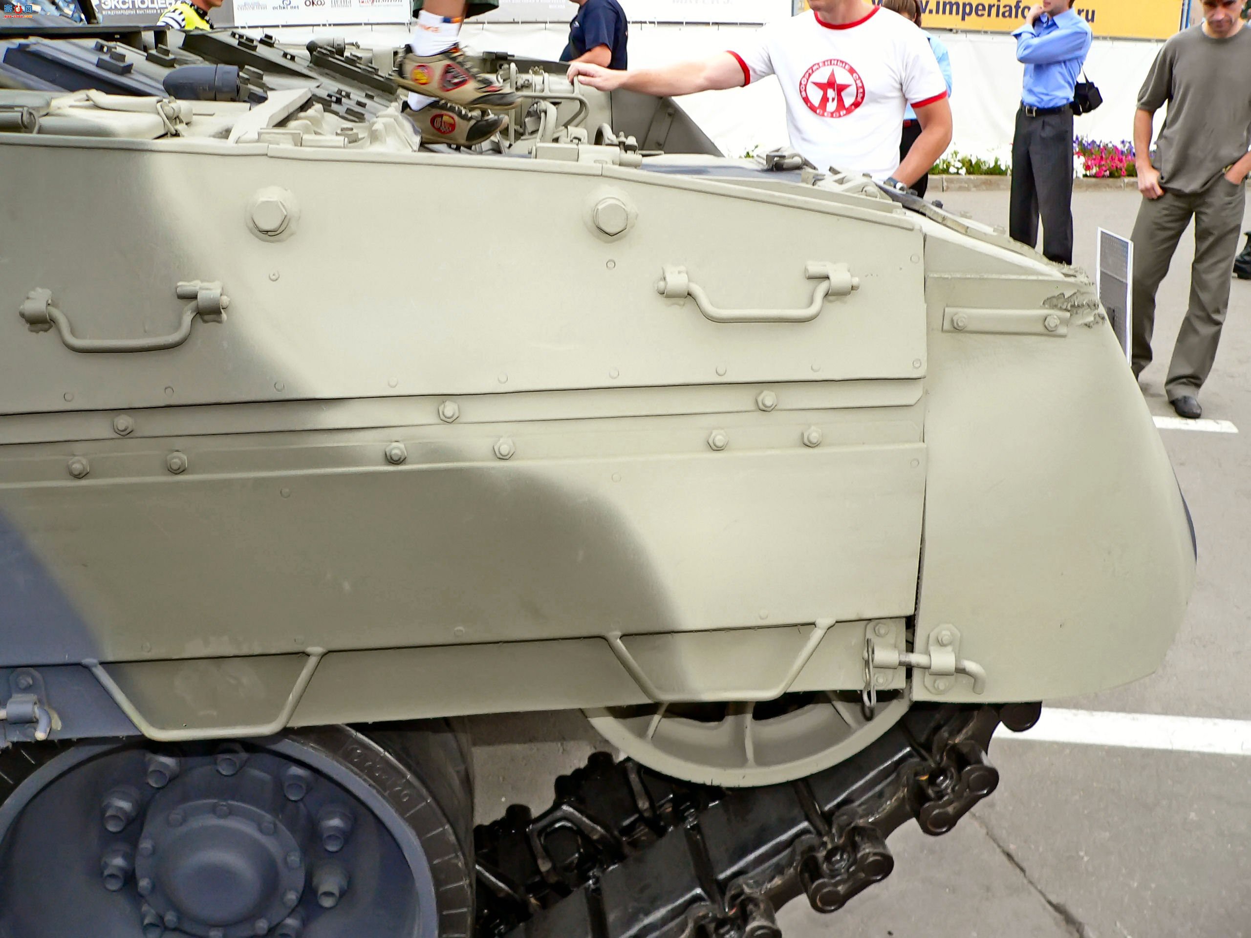 �� T-80U��ս̹�ˣ���ͼ��