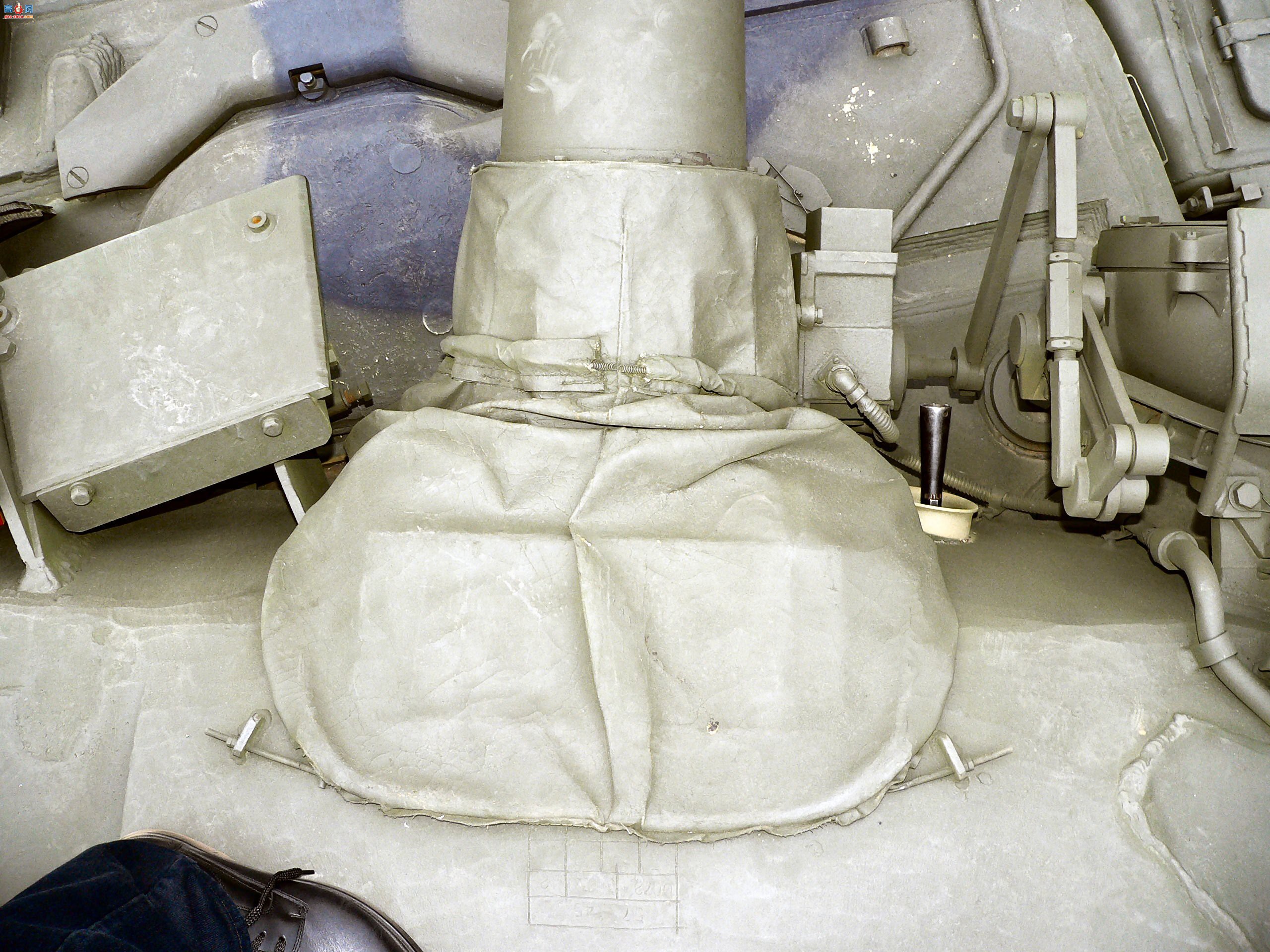 �� T-80U��ս̹�ˣ���ͼ��