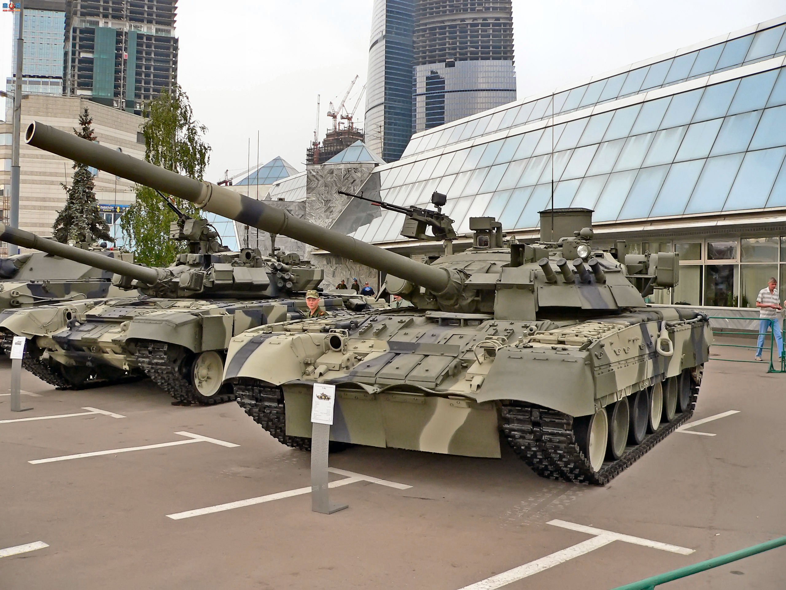 �� T-80U��ս̹�ˣ���ͼ��