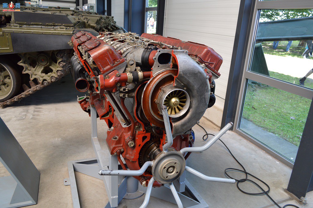 �� T-72M1 ������