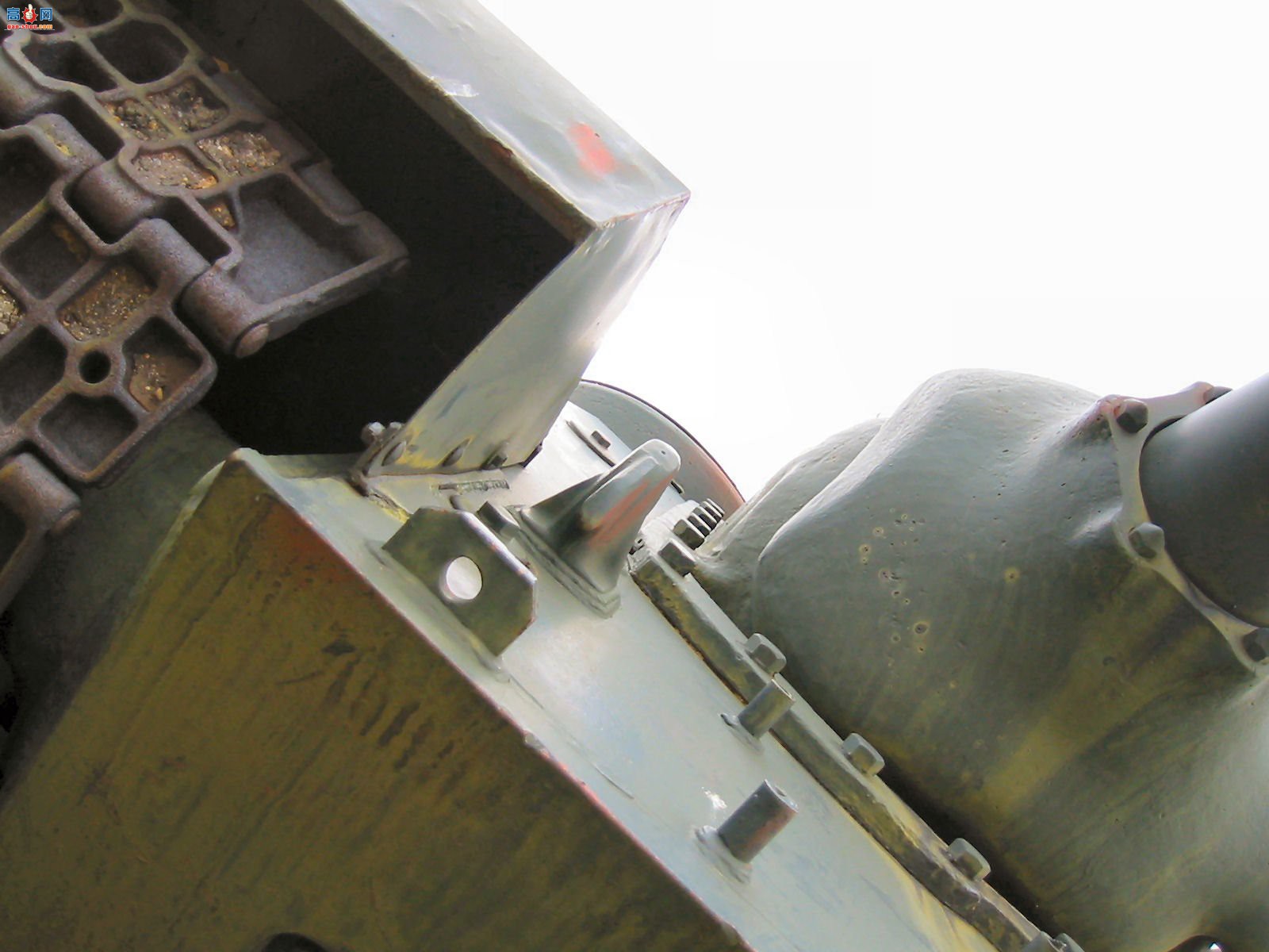 �� SU-100̹�˼߻�������ͼ��