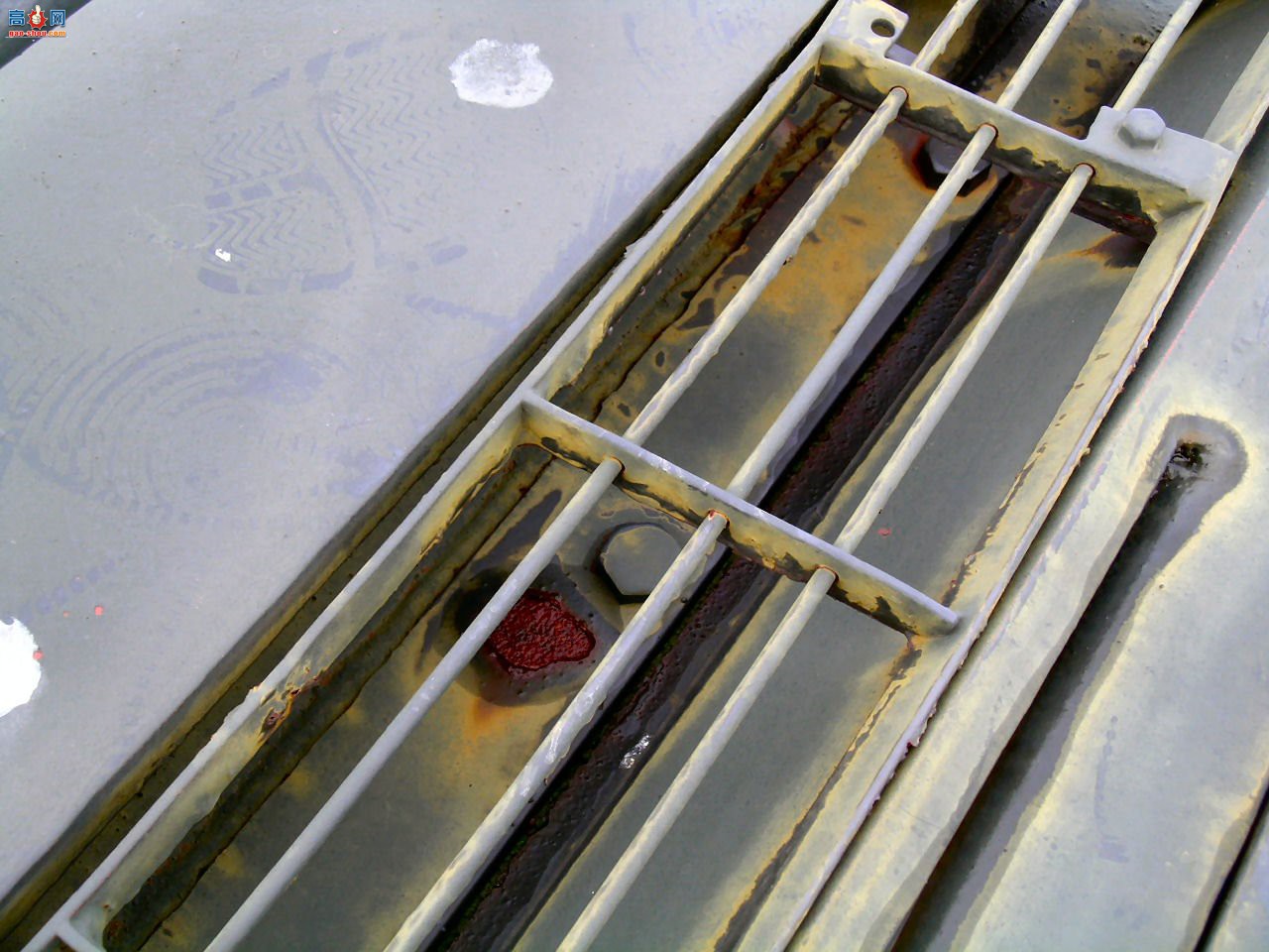 �� SU-100̹�˼߻�������ͼ��