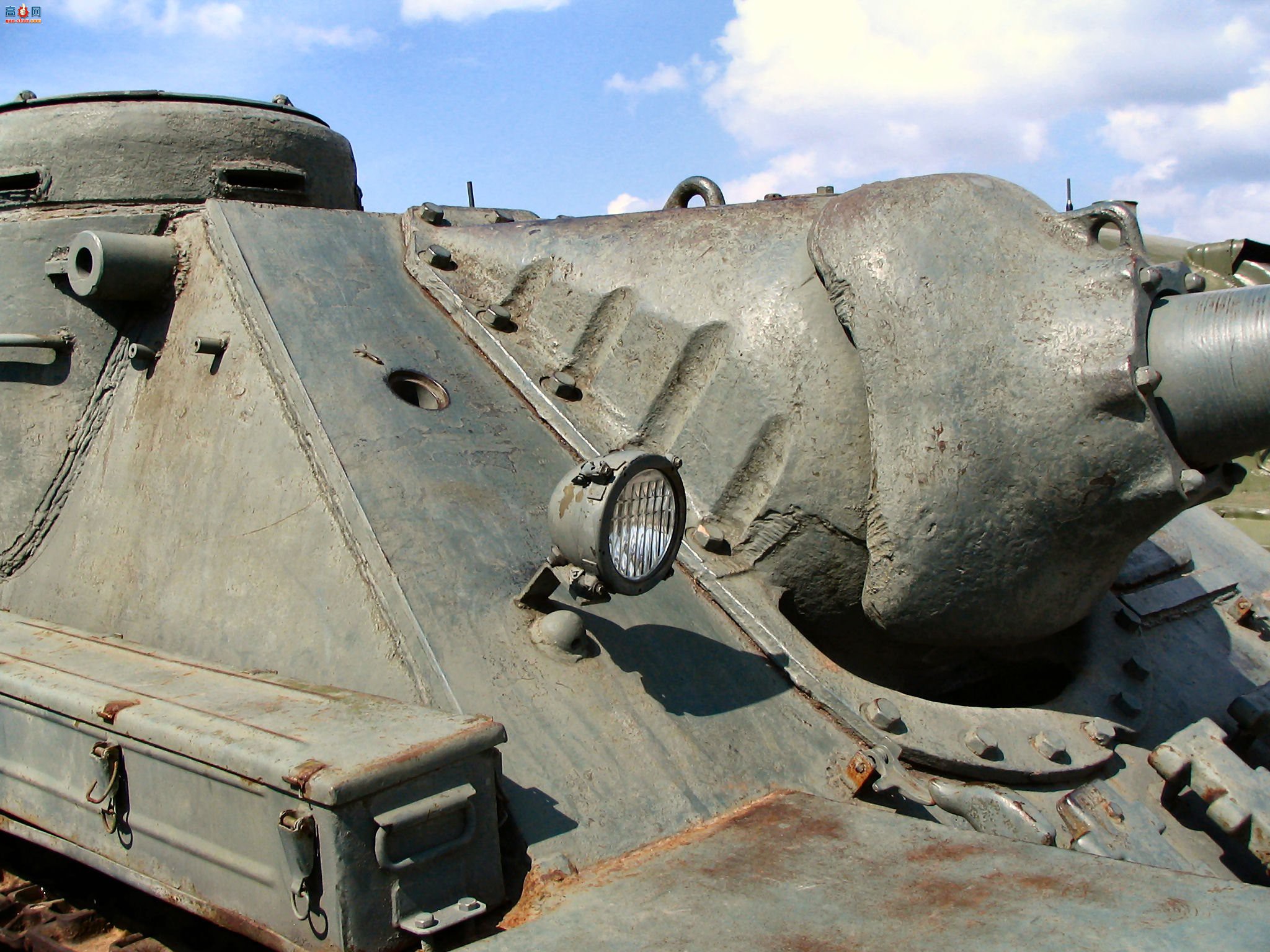 �� SU-100 ̹�˼߻�������ͼ��