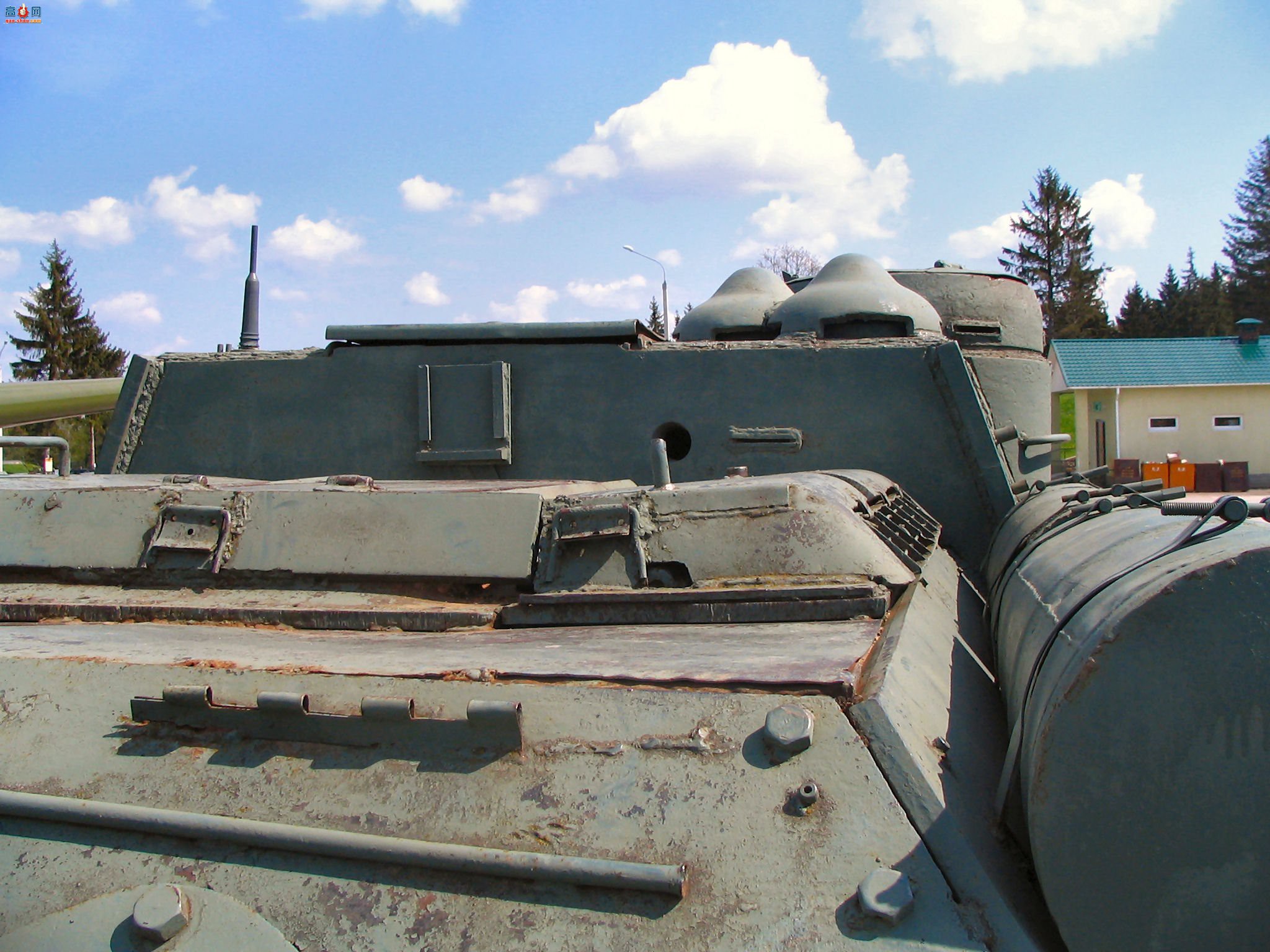 �� SU-100 ̹�˼߻�������ͼ��