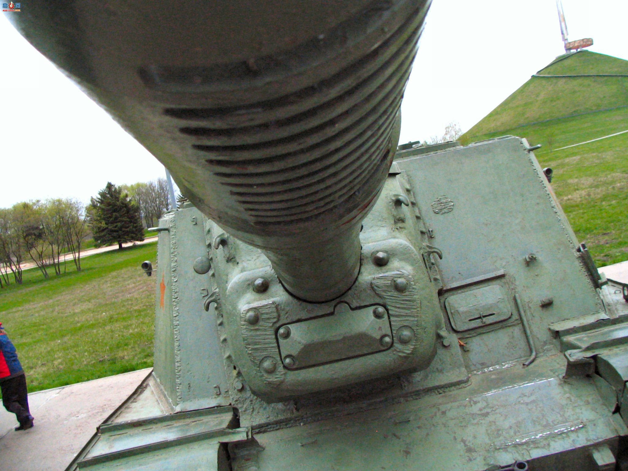 �� ISU-152 ̹�˼߻�������ͼ��