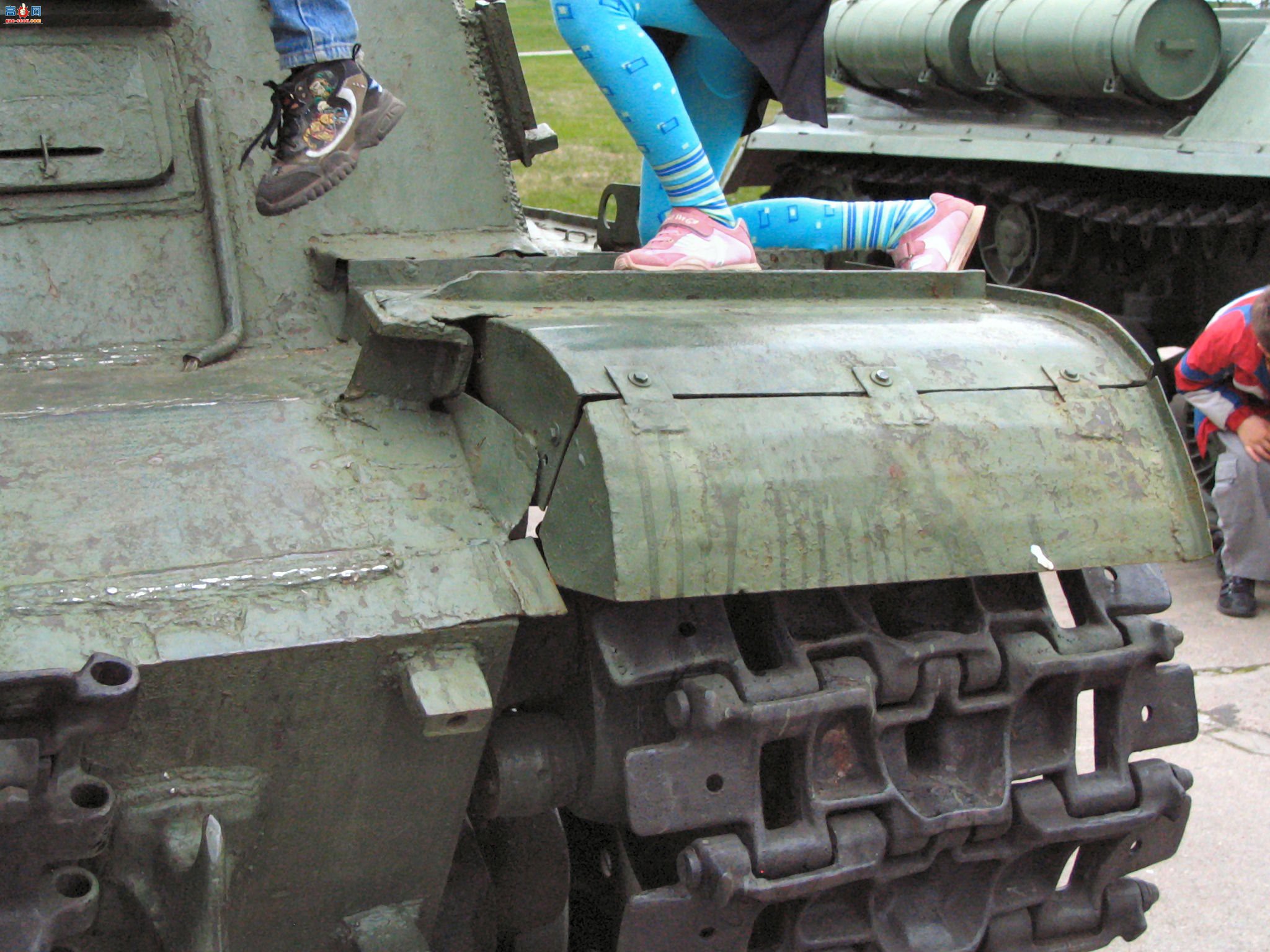 �� ISU-152 ̹�˼߻�������ͼ��