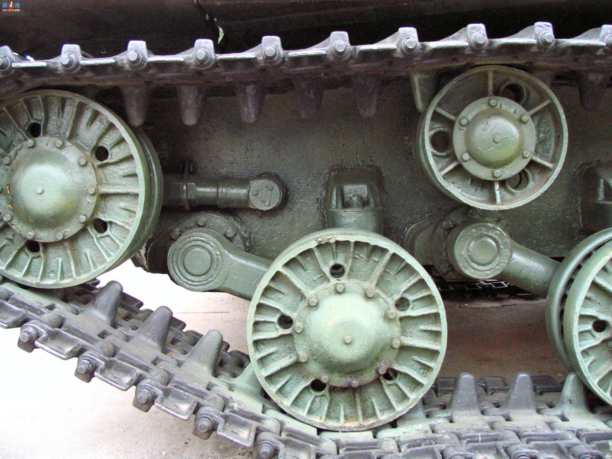 �� ISU-152 ̹�˼߻�������ͼ��