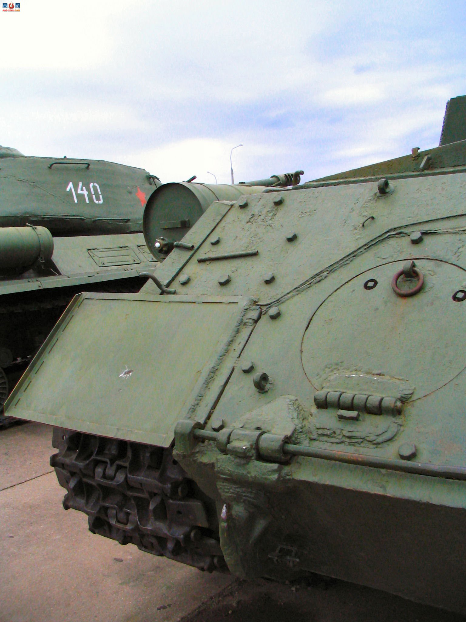 �� ISU-152 ̹�˼߻�������ͼ��