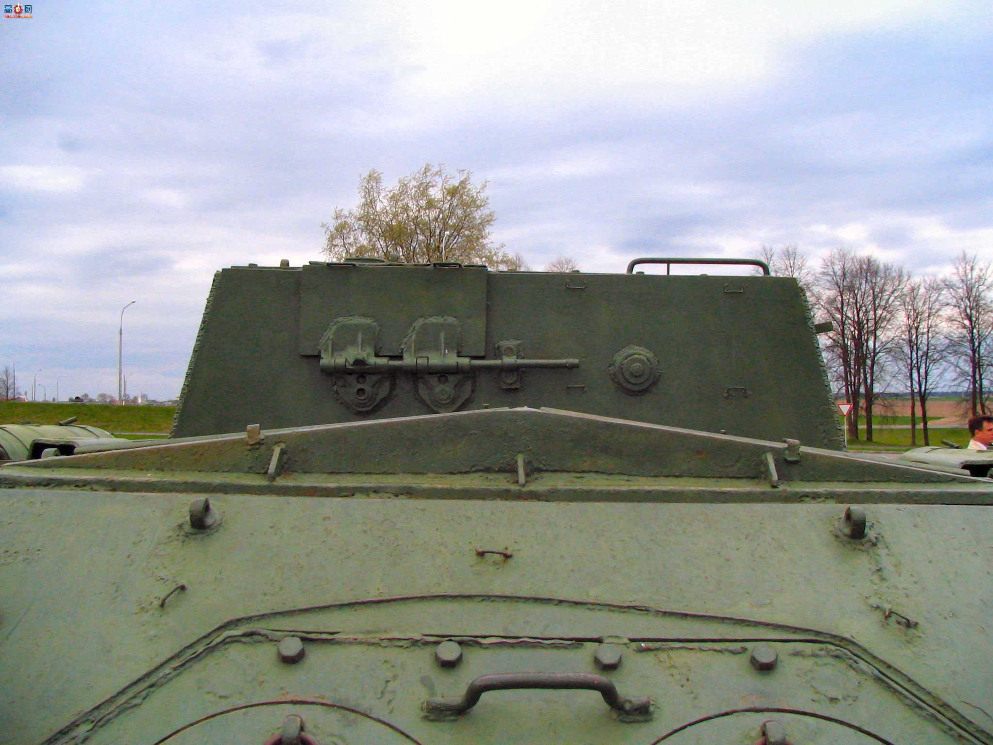 �� ISU-152 ̹�˼߻�������ͼ��
