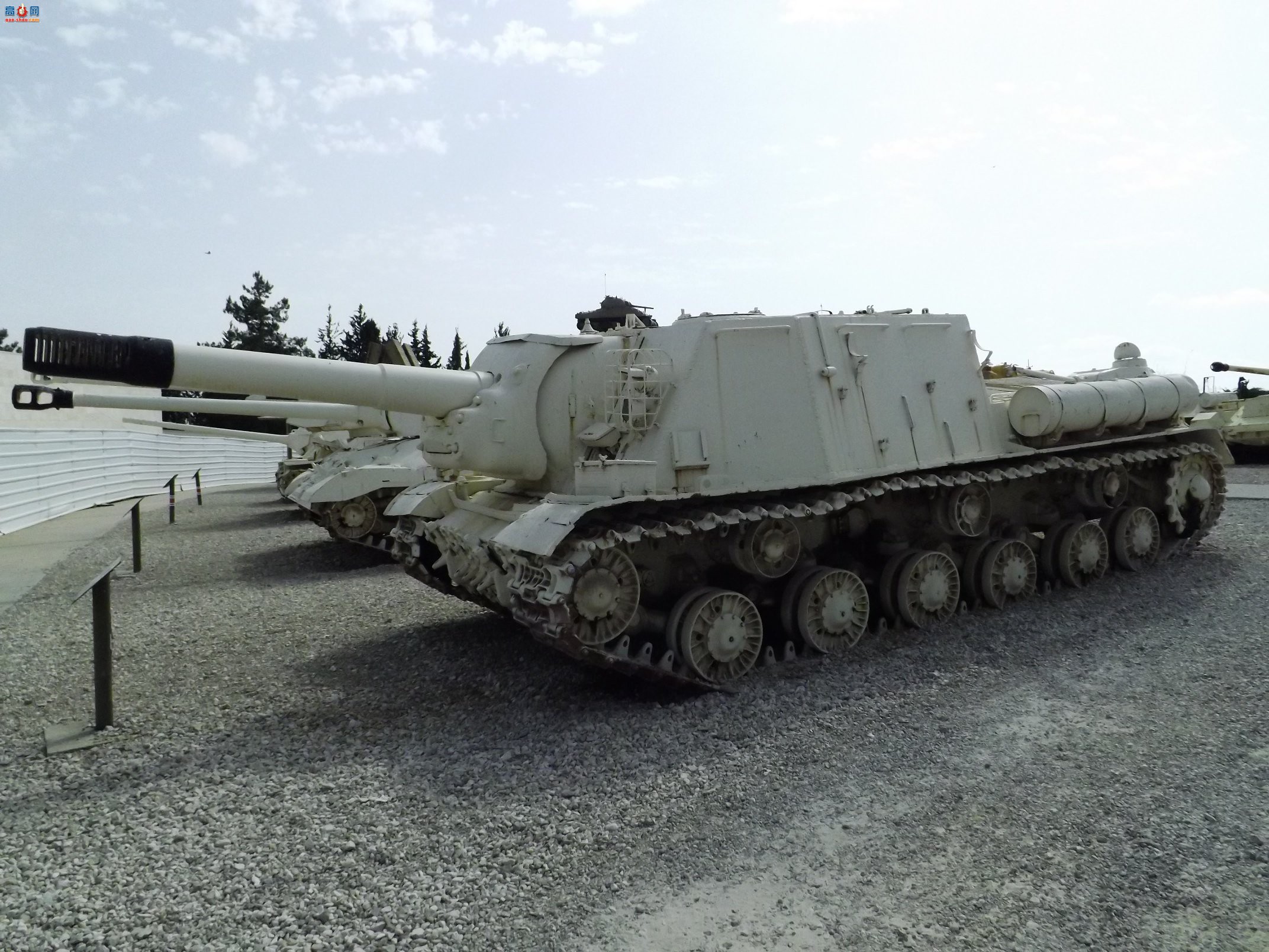 �� ISU-152���л��ڣ���ͼ��