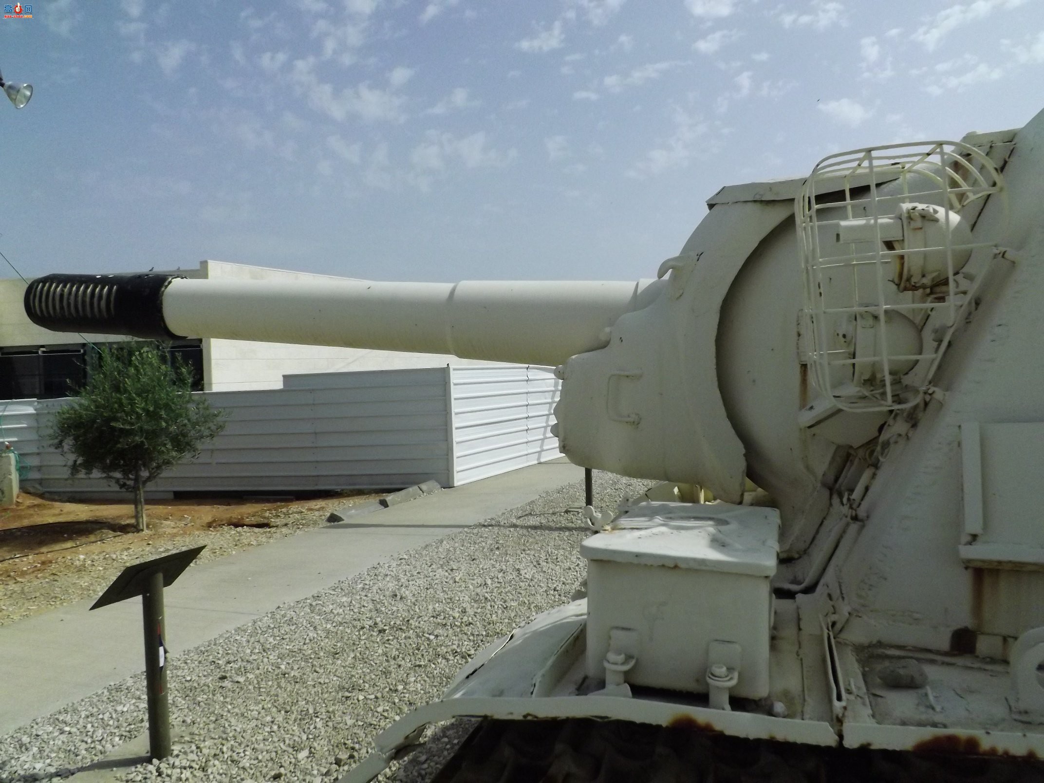 �� ISU-152���л��ڣ���ͼ��