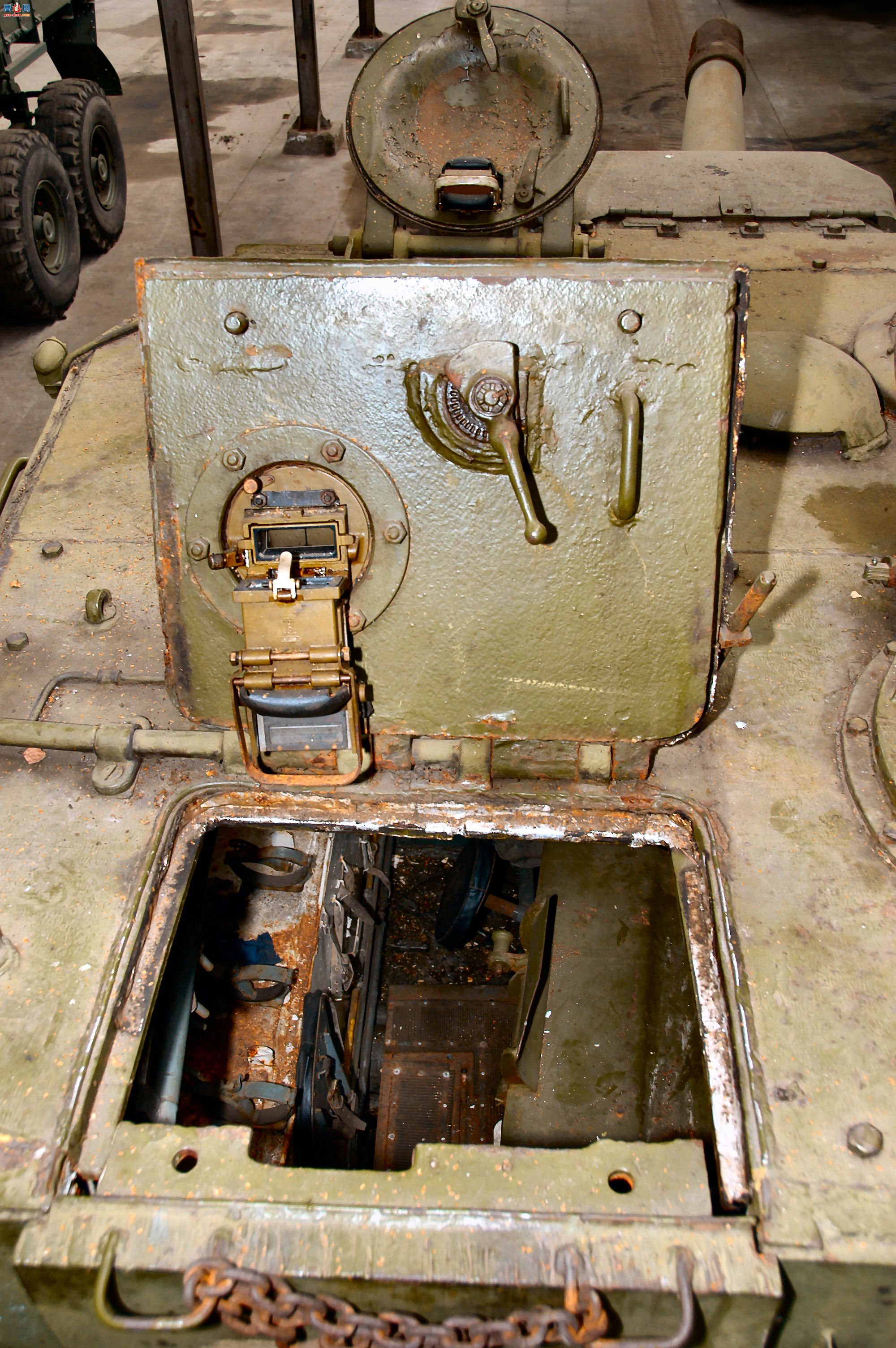 �� ISU-152M 152mm (USSR)�ڹ���Ƭ