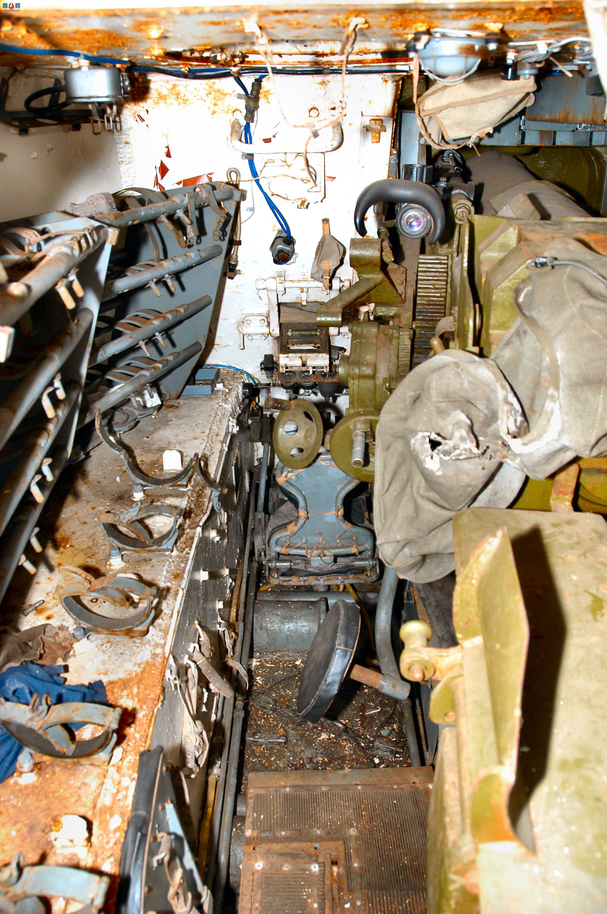 �� ISU-152M 152mm (USSR)�ڹ���Ƭ