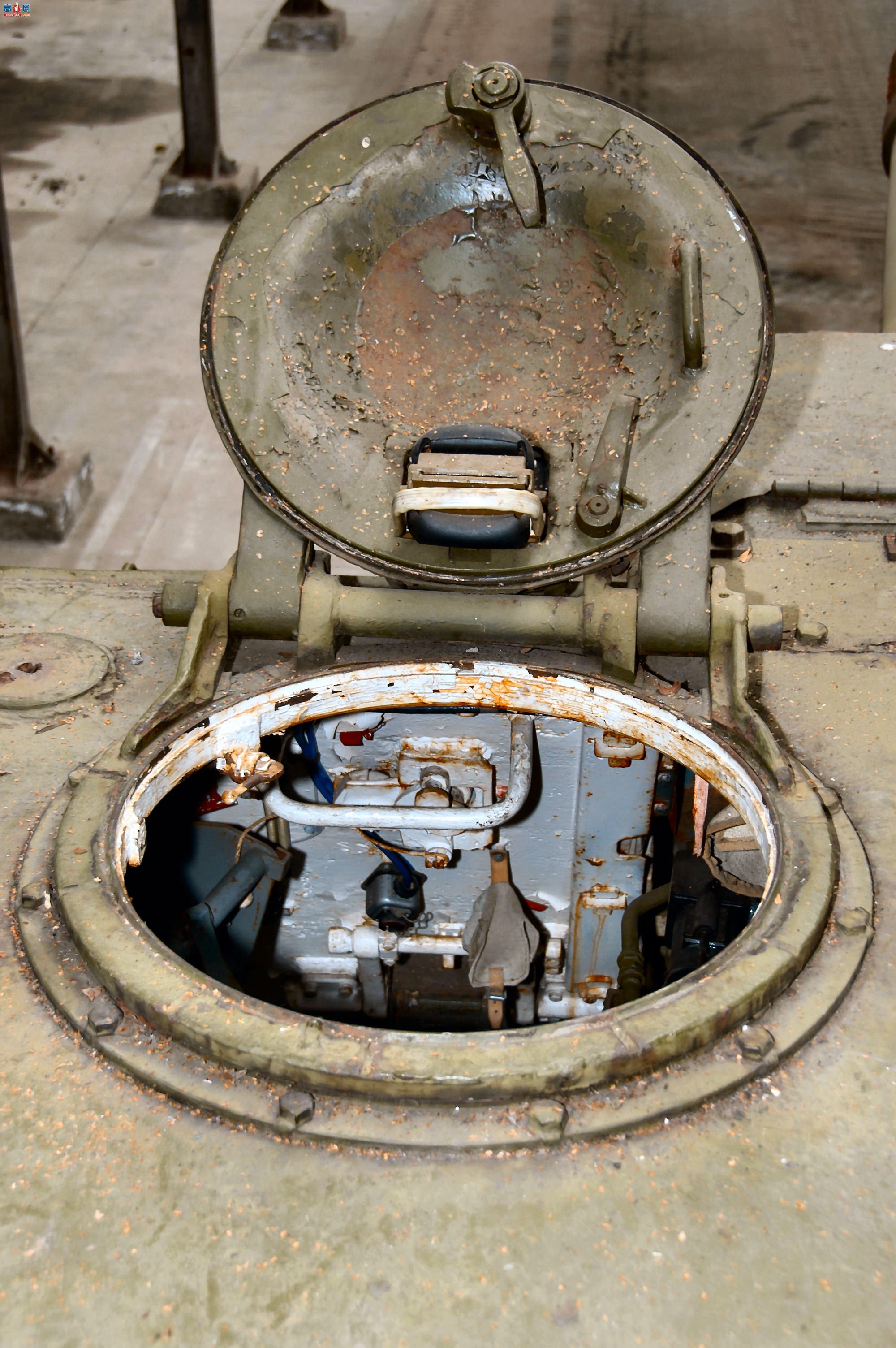 �� ISU-152M 152mm (USSR)�ڹ���Ƭ